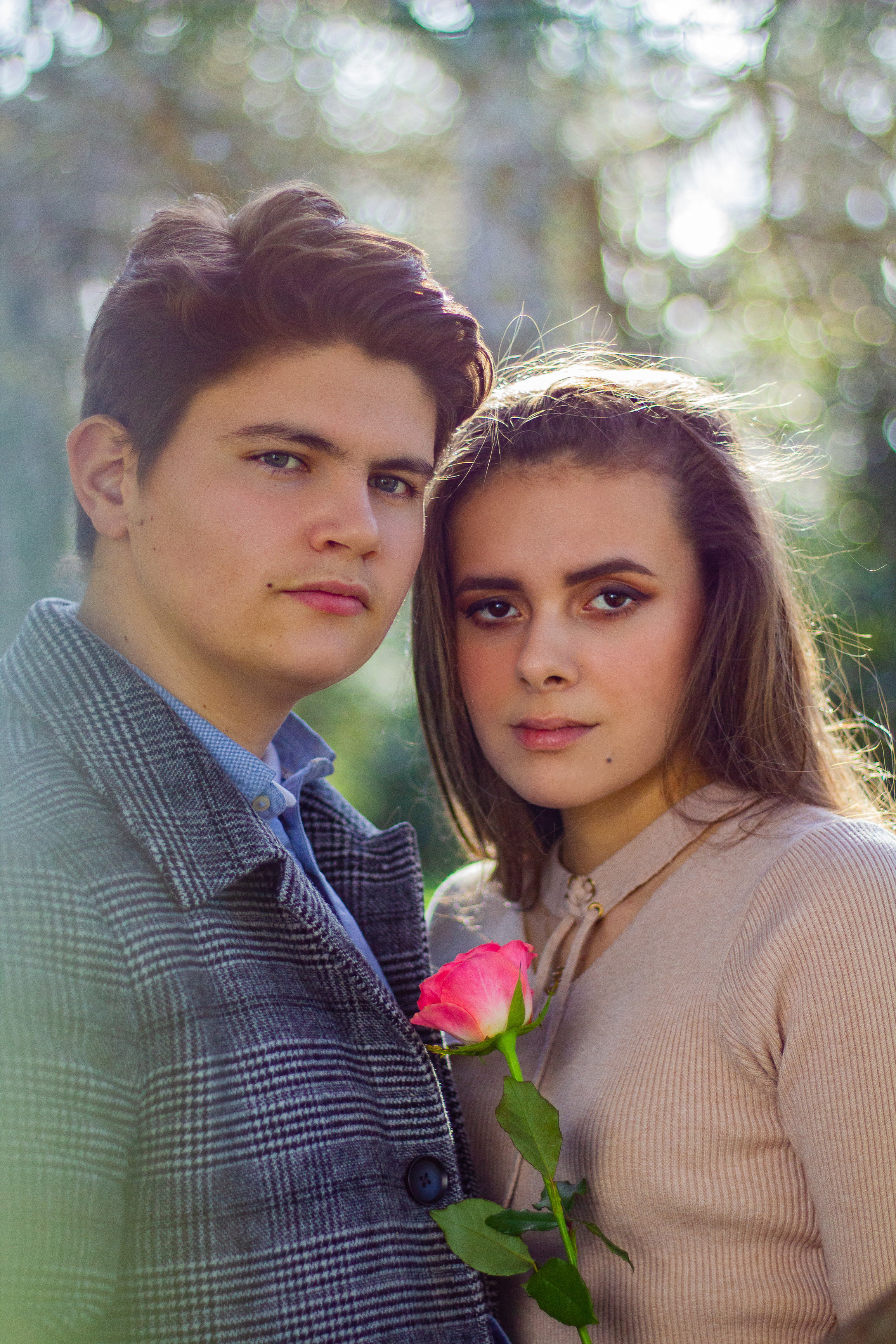 Jeunes Amoureux. Photographe professionnelle à Poitiers, Tours et Châtellerault | Studio photo entre Poitiers et Tours – portraits, familles, entreprises, ma