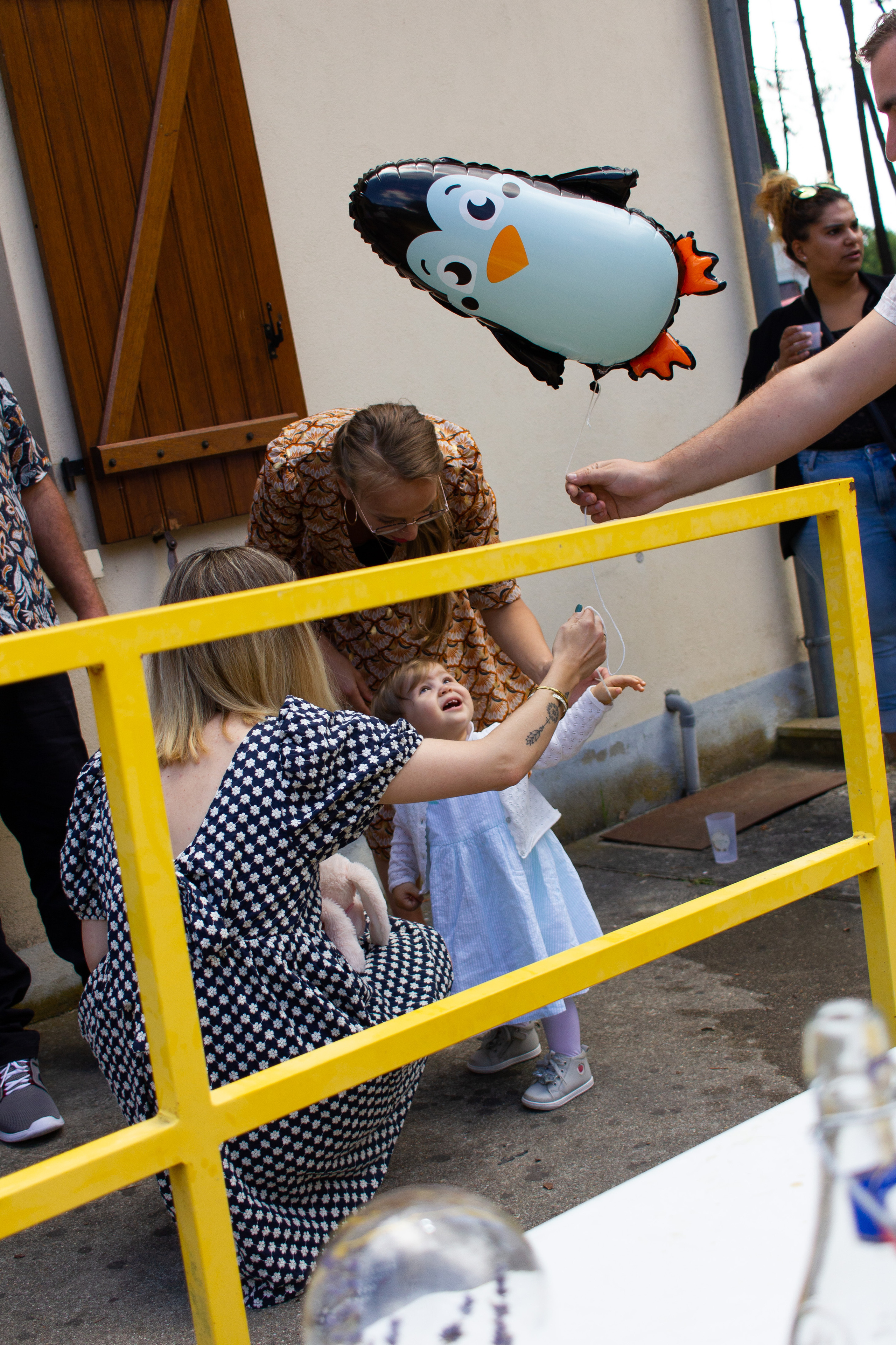 Baptême de Leia. Photographe professionnelle à Poitiers, Tours et Châtellerault | Studio photo entre Poitiers et Tours – portraits, familles, entreprises, ma