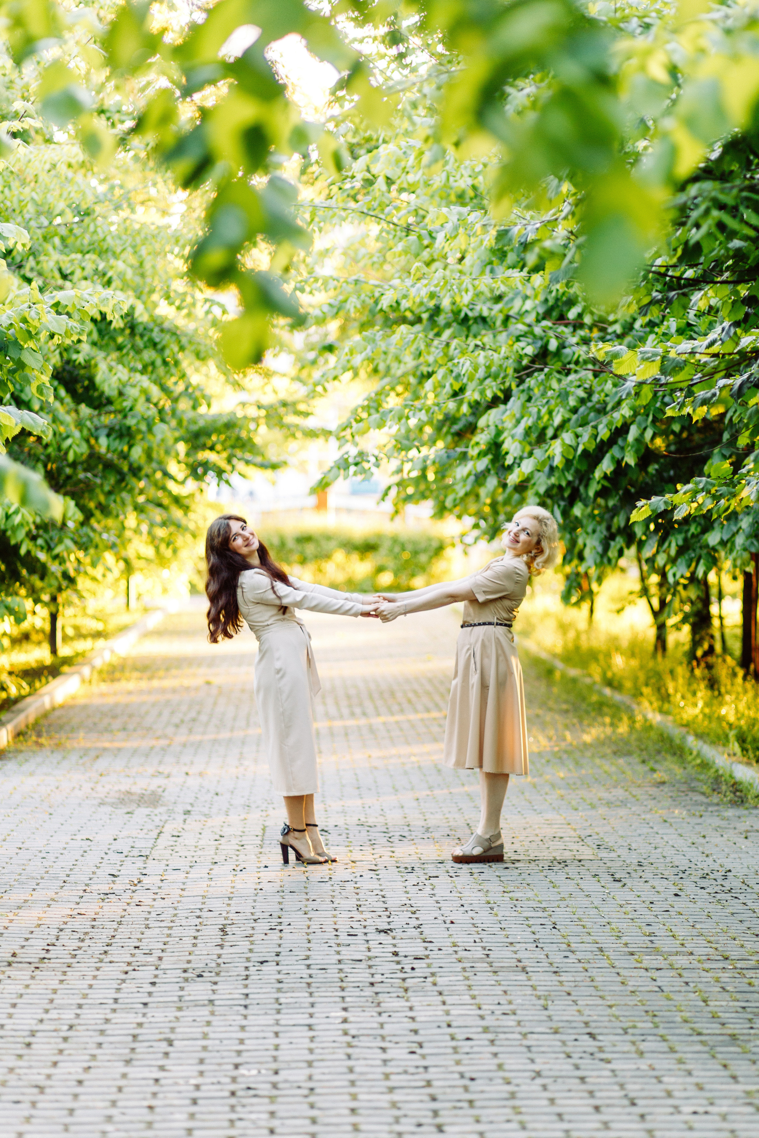 Natalia&Olesya. Professional photographer in Minnesota, Alina Volkova