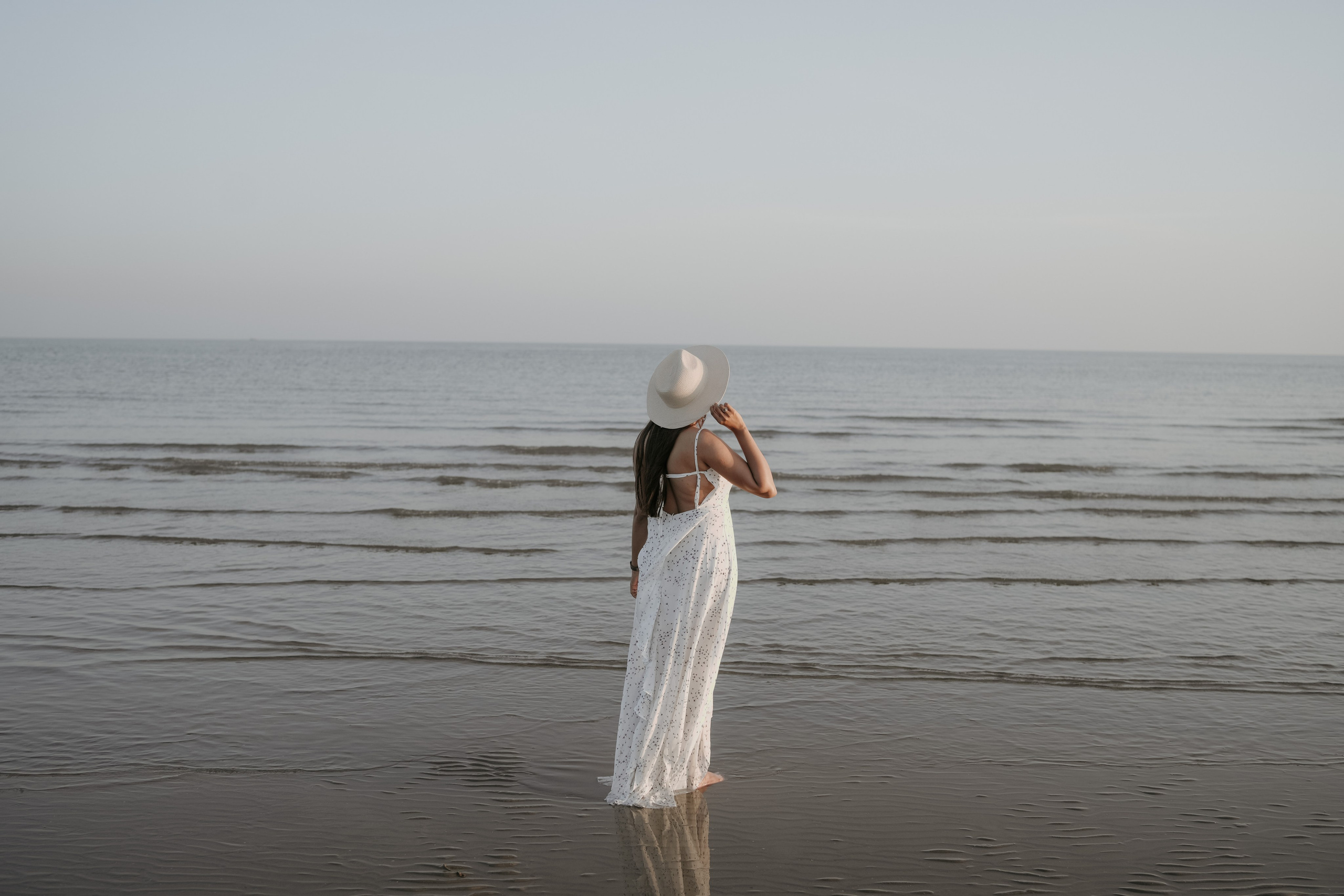 COUPLE SESSIONS. Love Emotions Weddings