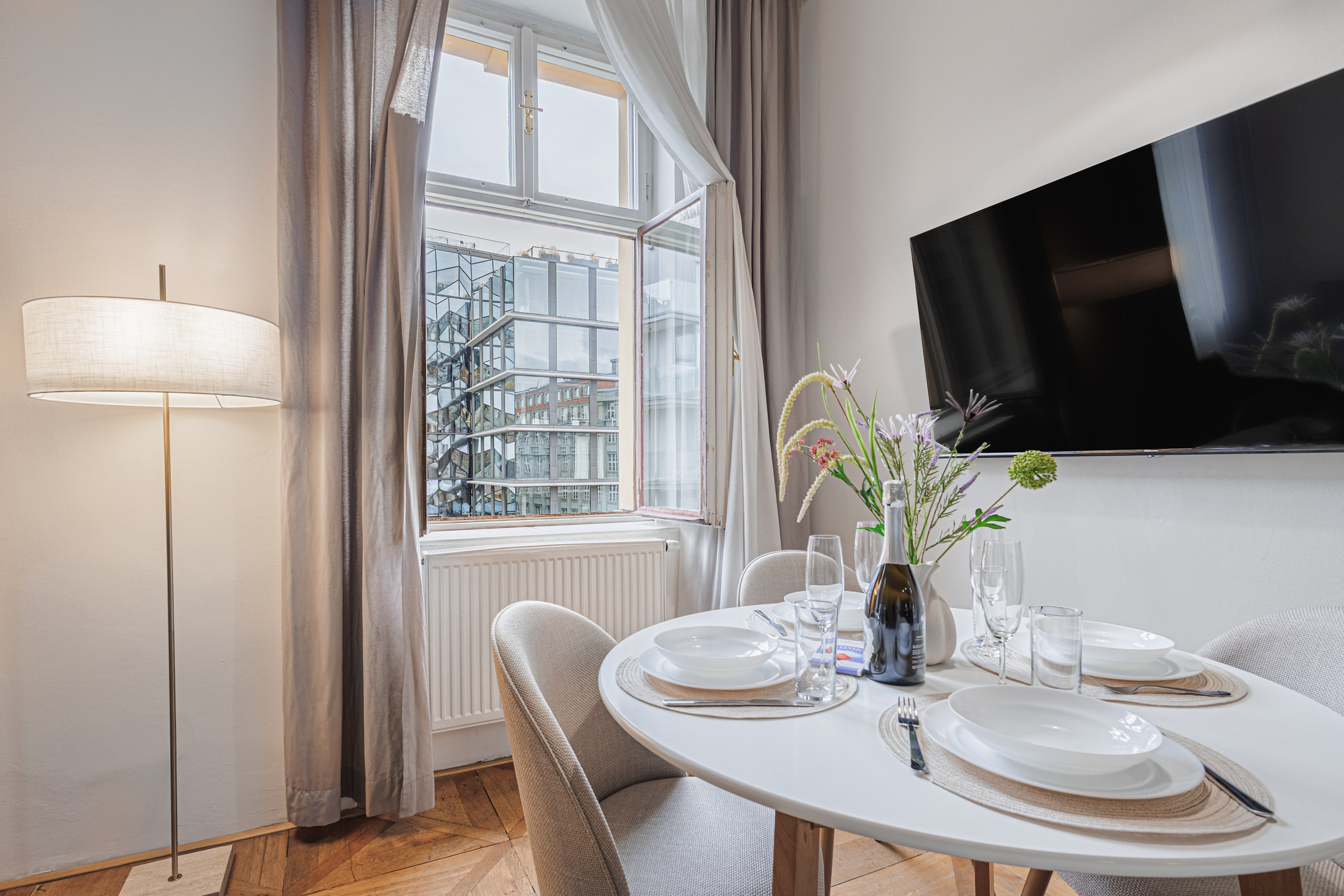 Interior. Family photographer in Prague and Europe Francesca