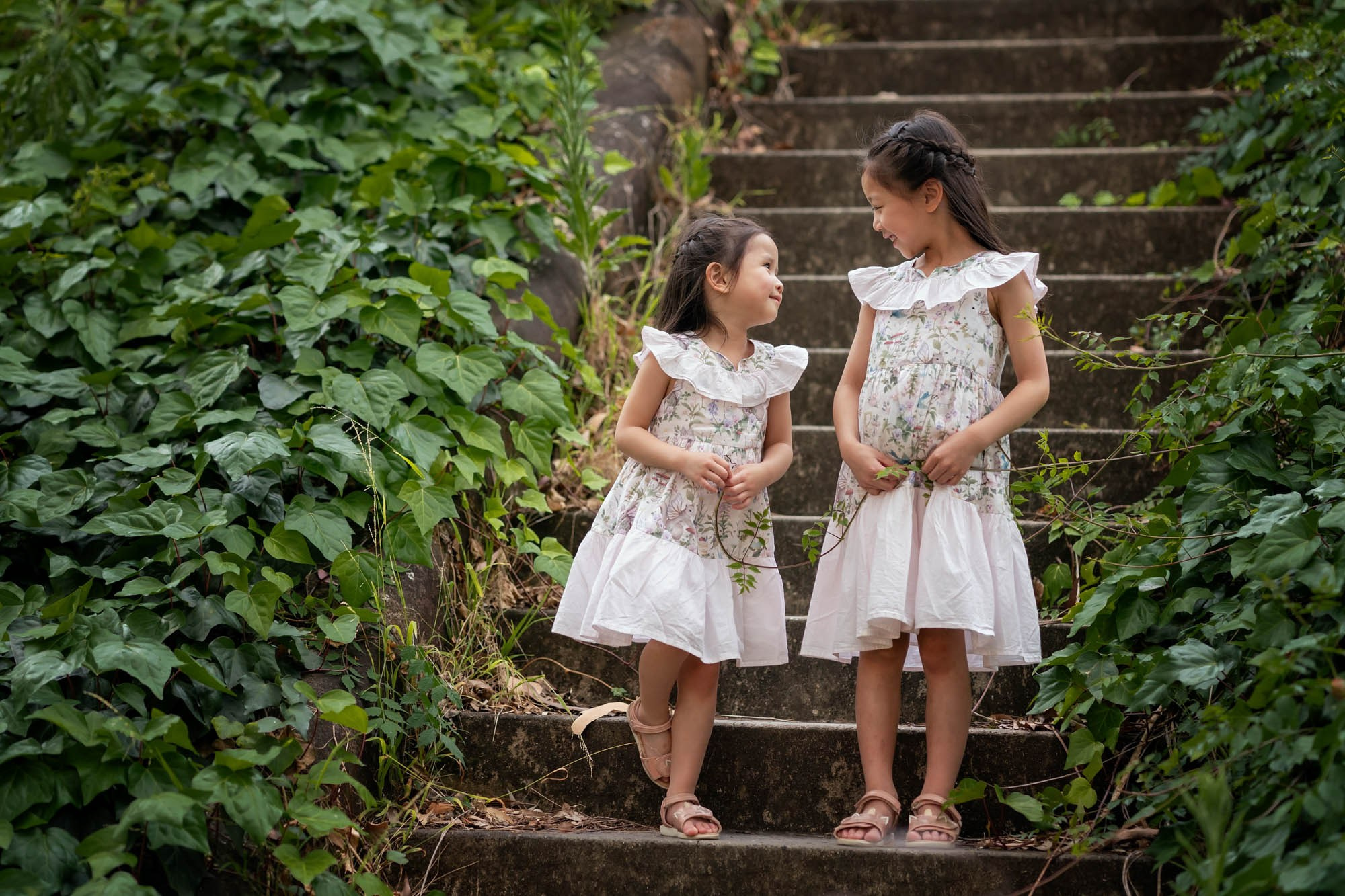 Jacaranda Photoshoot for a Family of Four!. Family and Maternity Photography in Sydney, Hills District