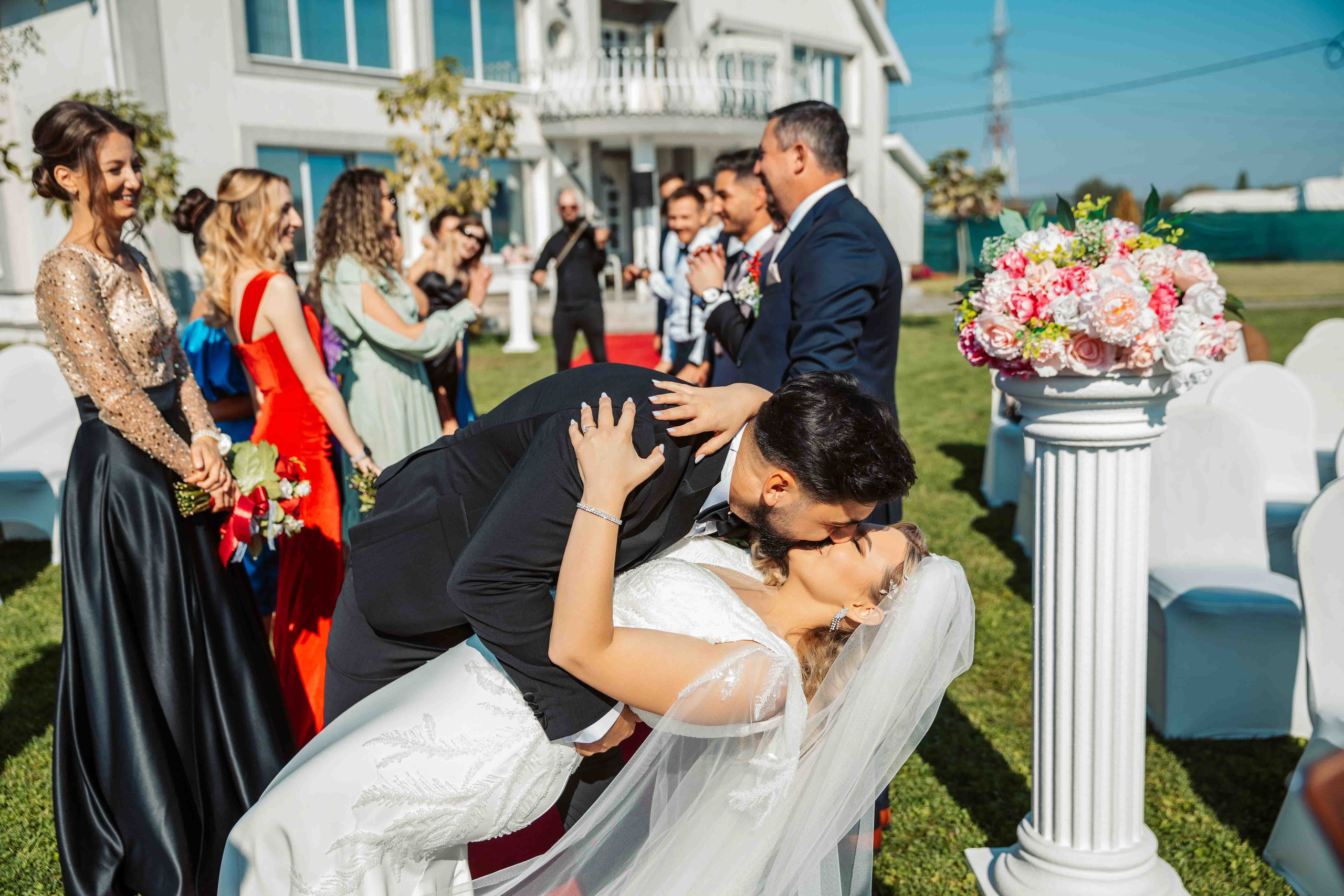 Roxana & Andrei. Contrast Studio