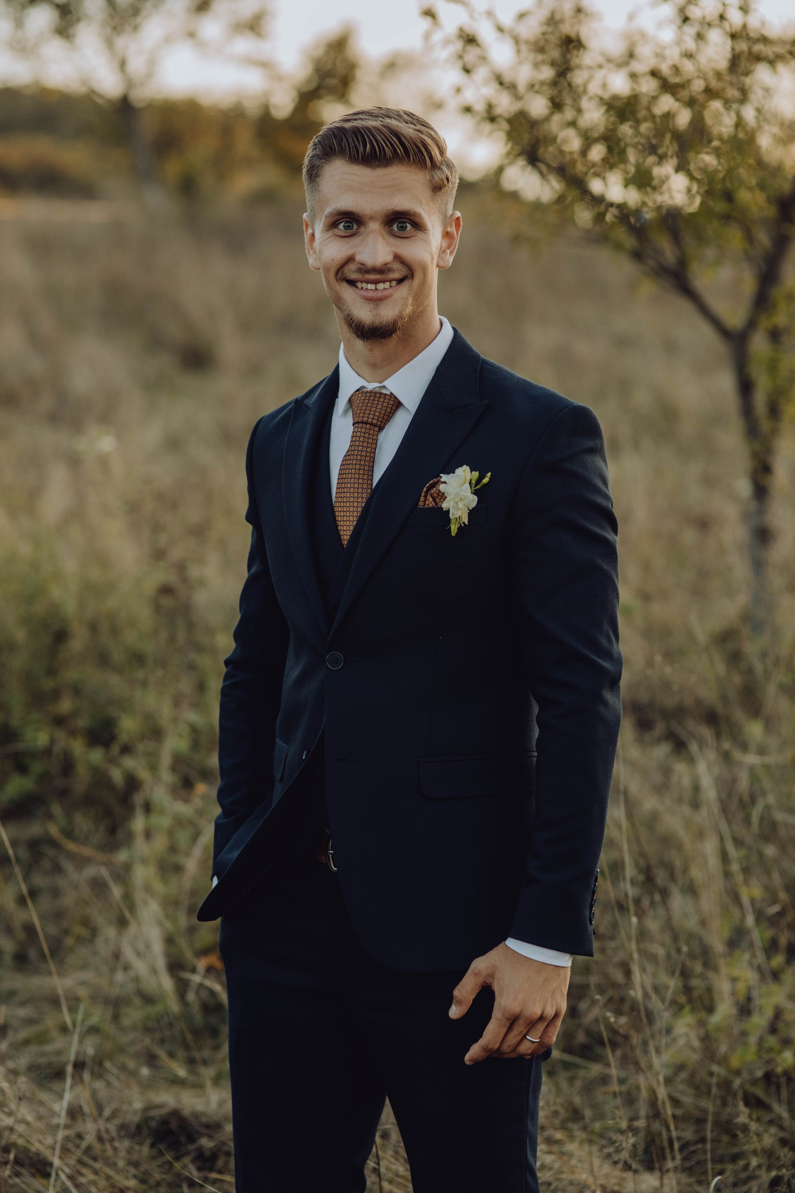 Raul & Eunice. Wedding & couple photographer from Romania Rut Vetan