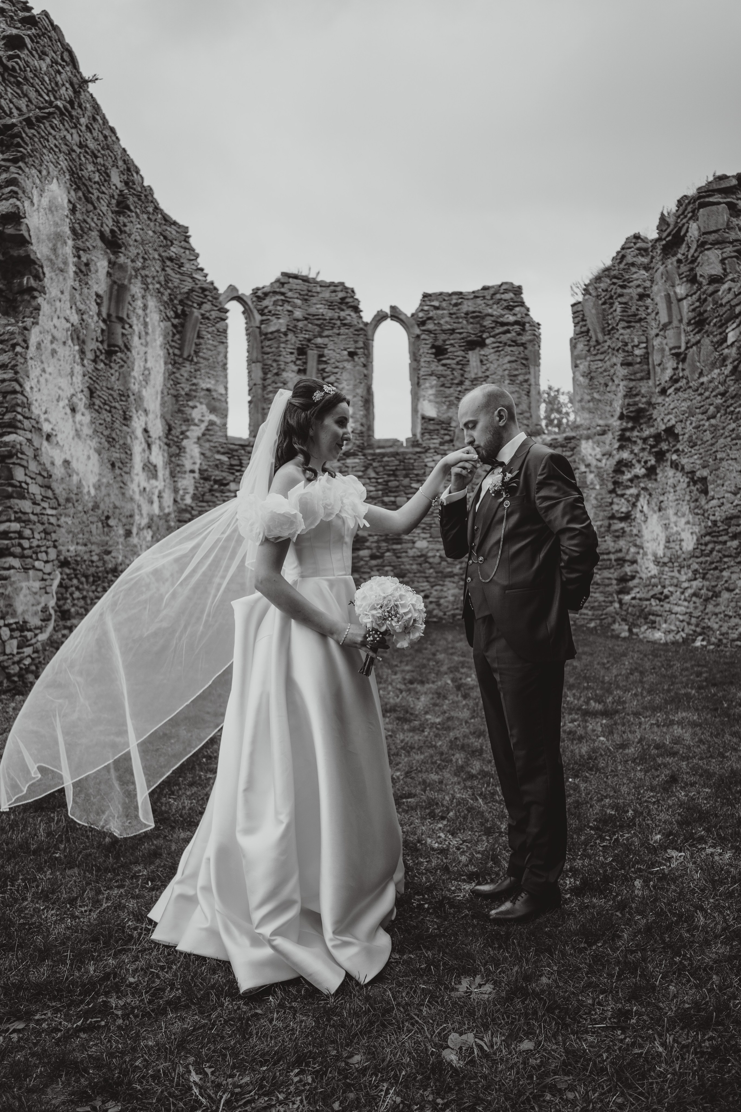 fotograf nuntăvideograf nuntă fotograf profesionist nuntă  videografie nuntăservicii foto video nuntă foto video nuntă preț pachet foto video nuntă fotograf și videograf nuntă