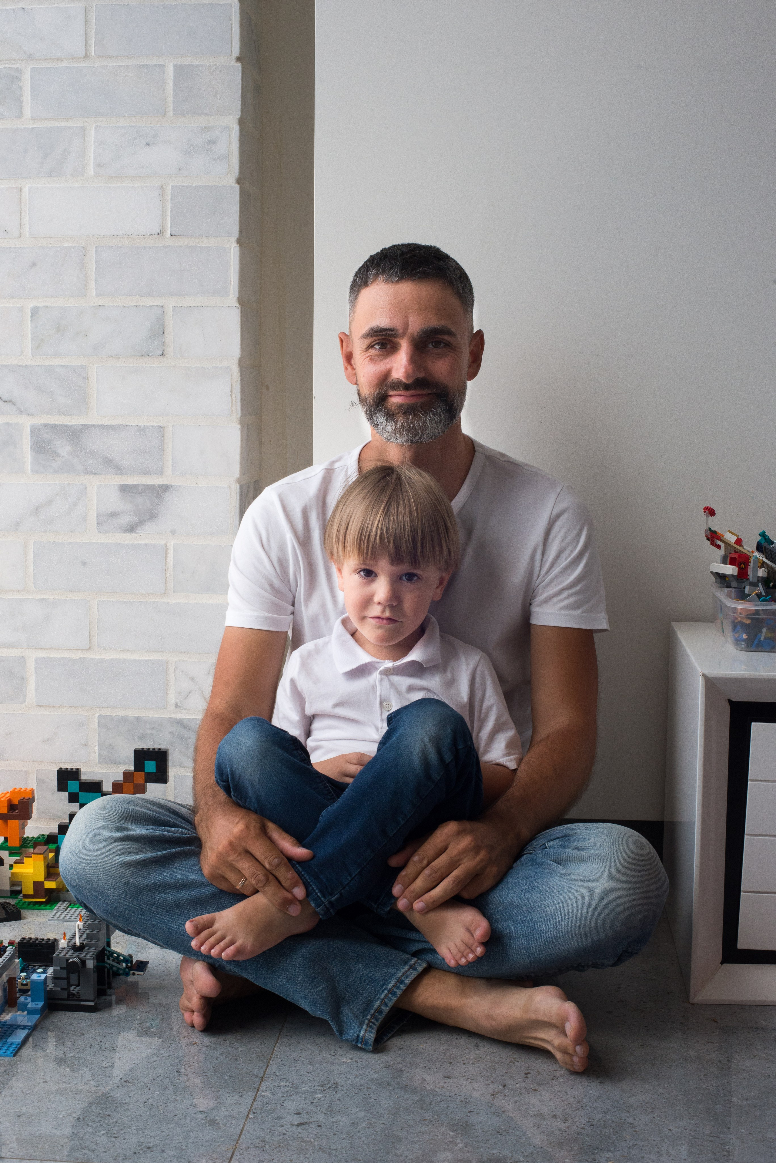 Катя, Андрей Мирон и Лео. Визуальный брендинг