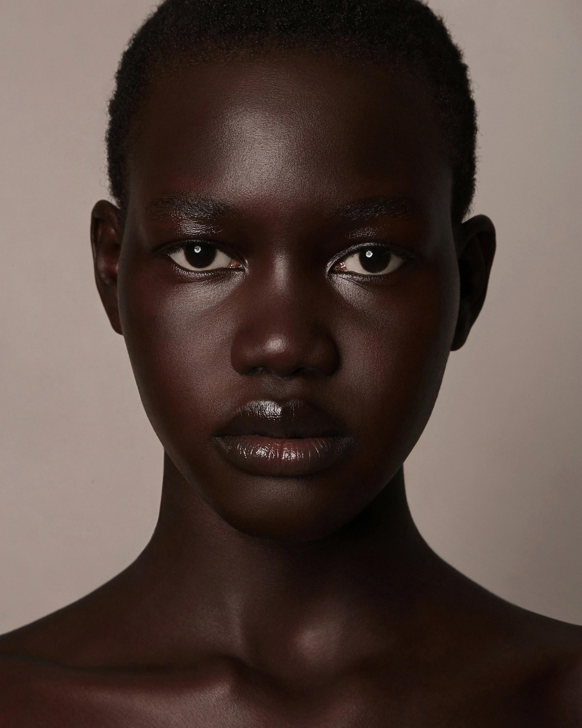 Beauty, Fashion and Editorial Retoucher