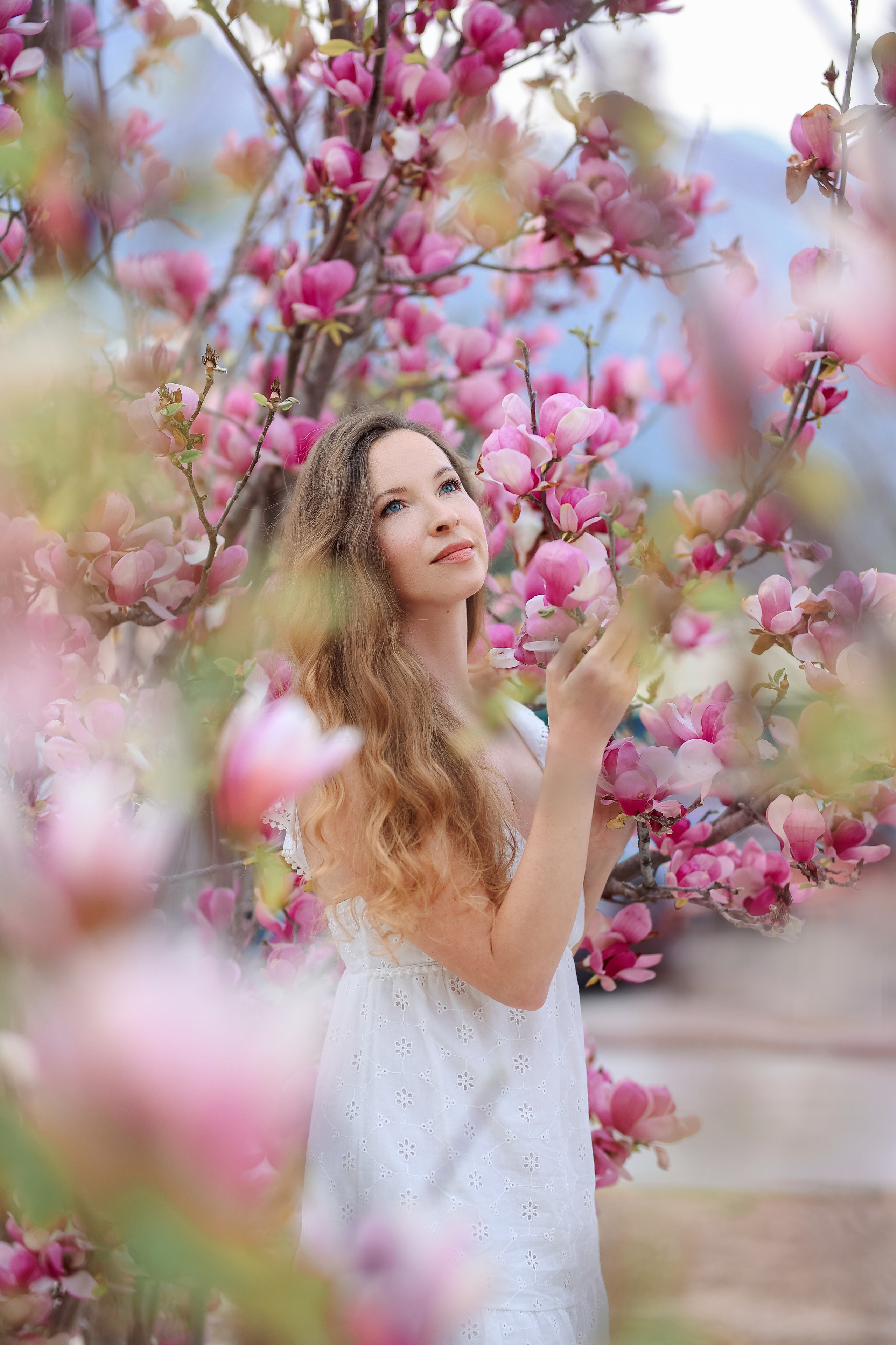 Photoshooting in magnolia. Photographer in Turkey, Antalya, Kemer, Belek, Side, Kas, Fethiye