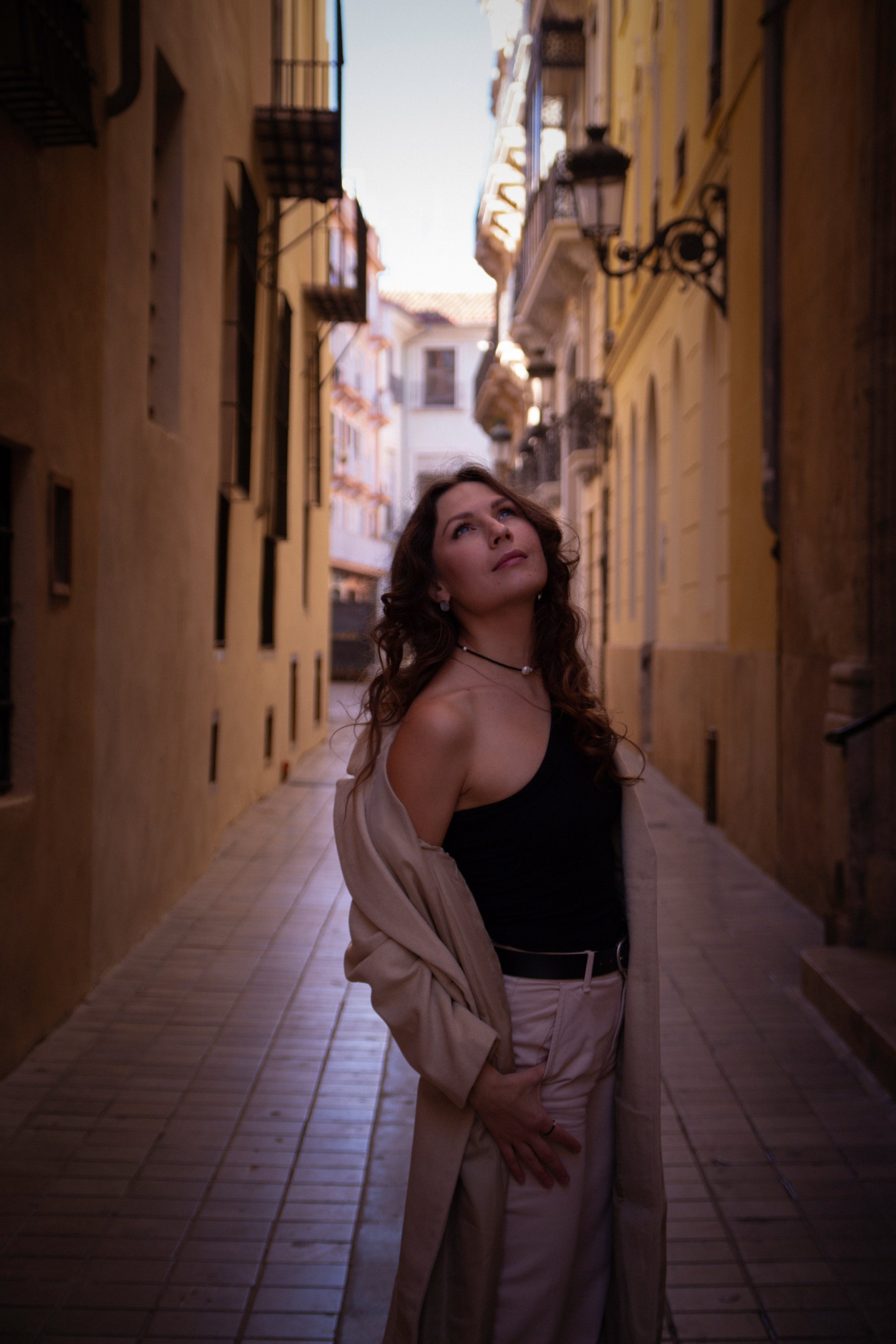 PASEO EN VALENCIA. Fotógrafa Olena Petryk. Realizo sesiones de fotos en Puerto de Sagunto