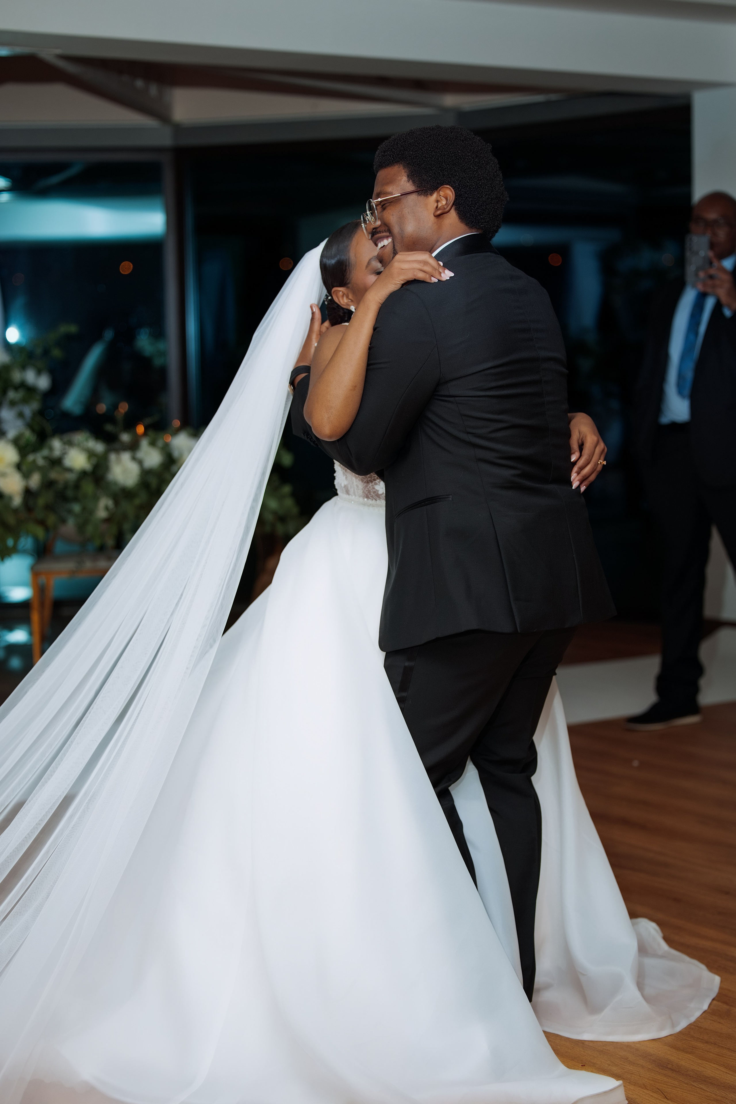 Nawik e Ethson. Fazemos o seu casamento ser lembrado por gerações