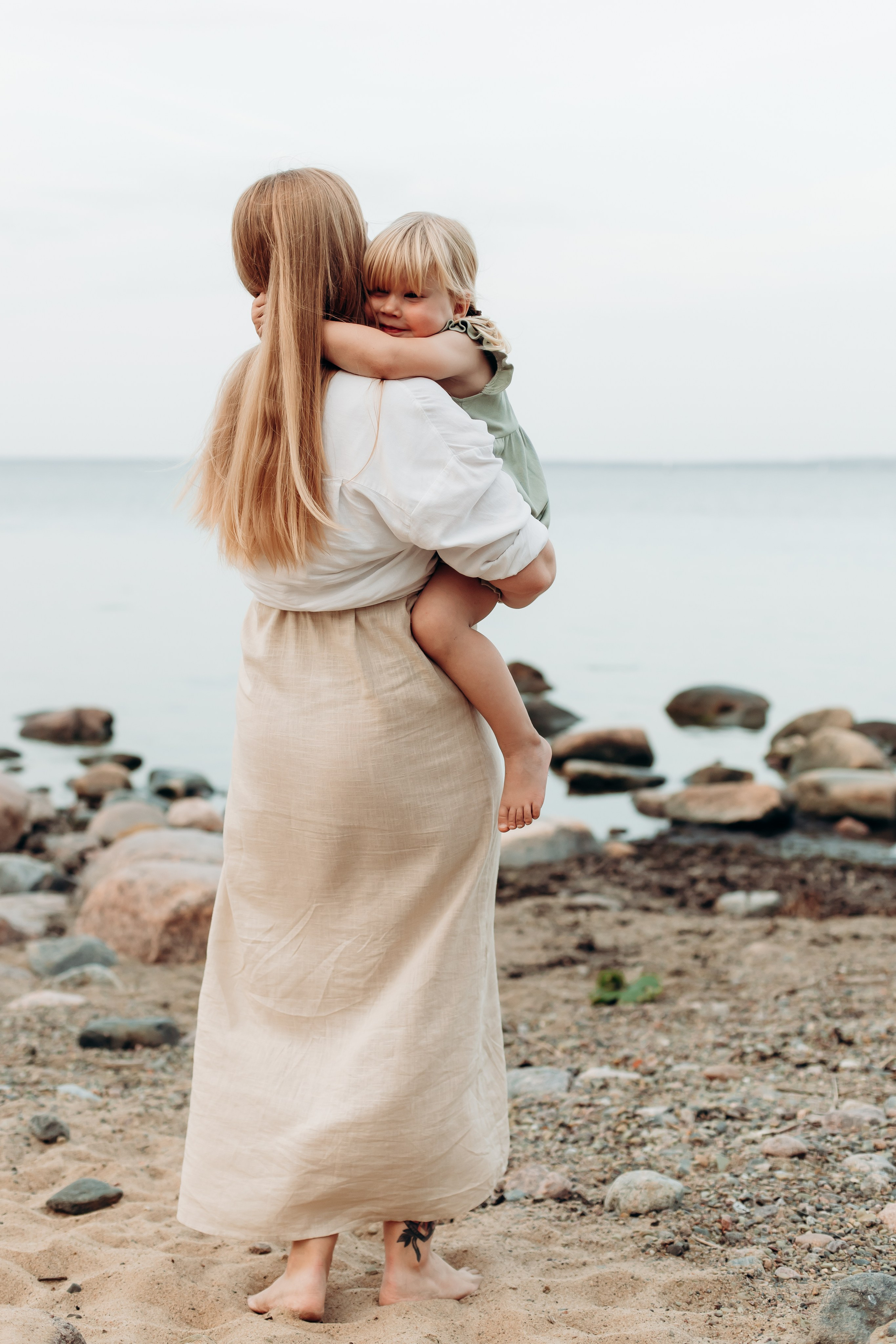 Эвелин, Иван, Саша и Эван. Главная