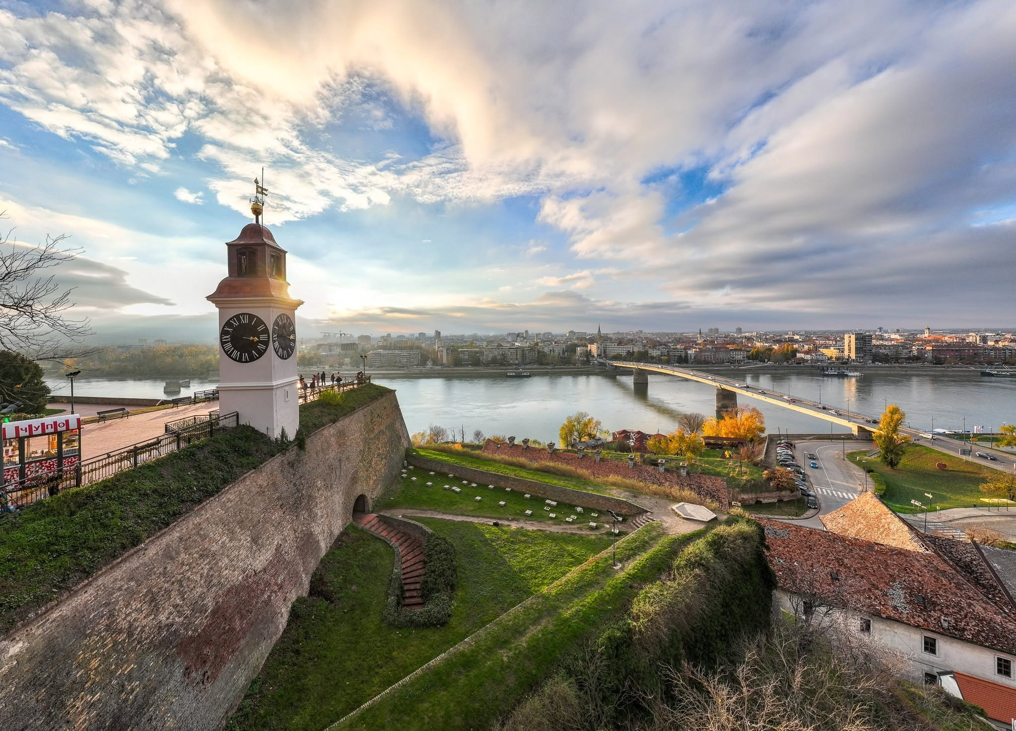 Novi Sad, tri prazna mesta pa svi ostali gradovi.❤️. Aleksandar Milutinović fotograf iz Srbije, Novog Sada
