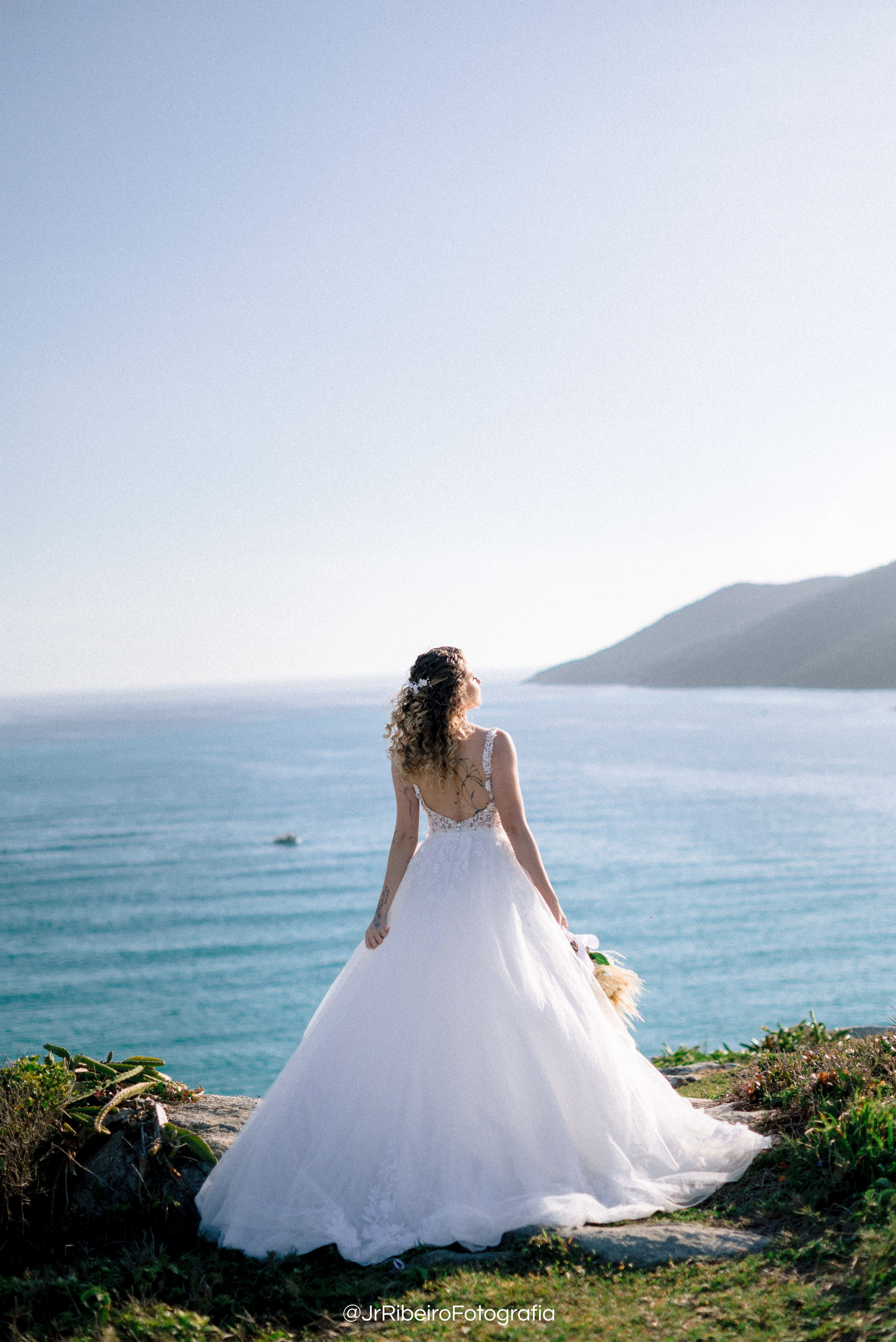 Véu & Mar | Editorial. Junior Ribeiro Fotografia