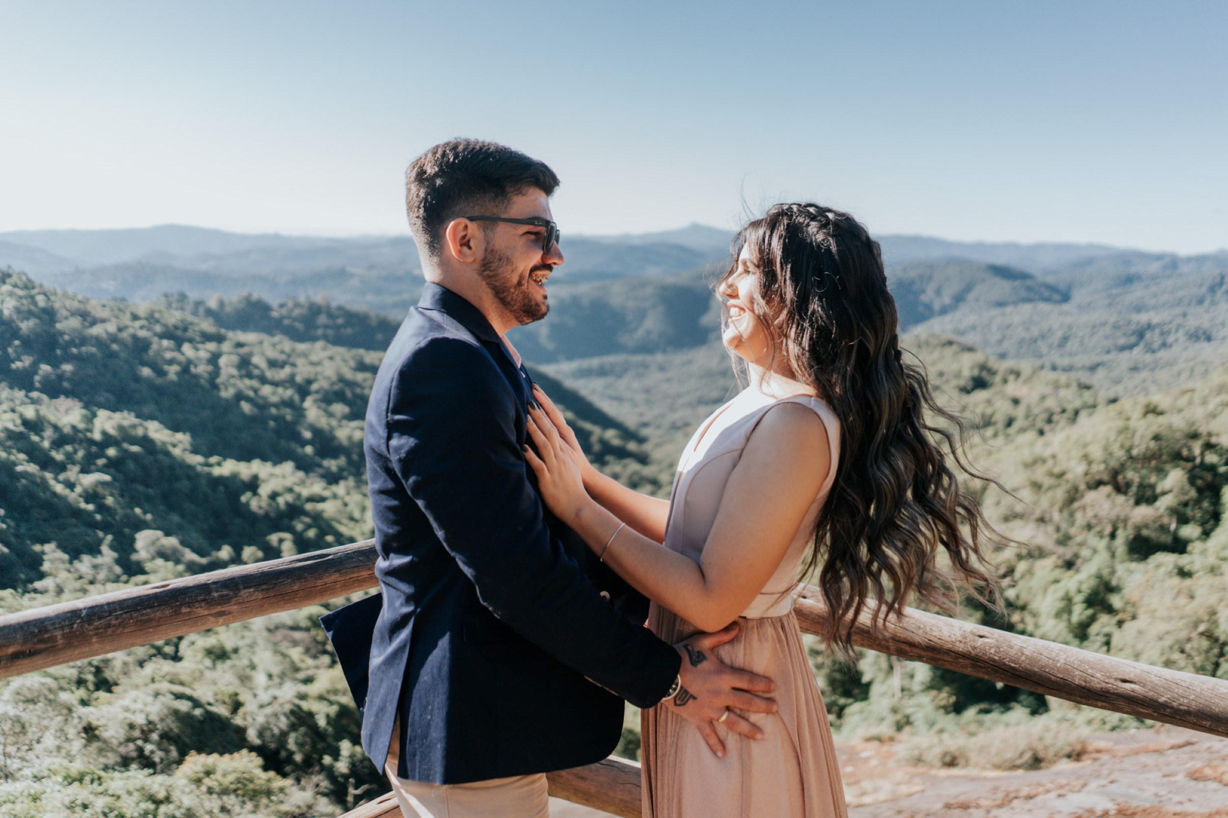 Pré Wedding — Ludmila e André (Monte Verde — MG). Fotógrafo de casamento e Filmmaker de casamento