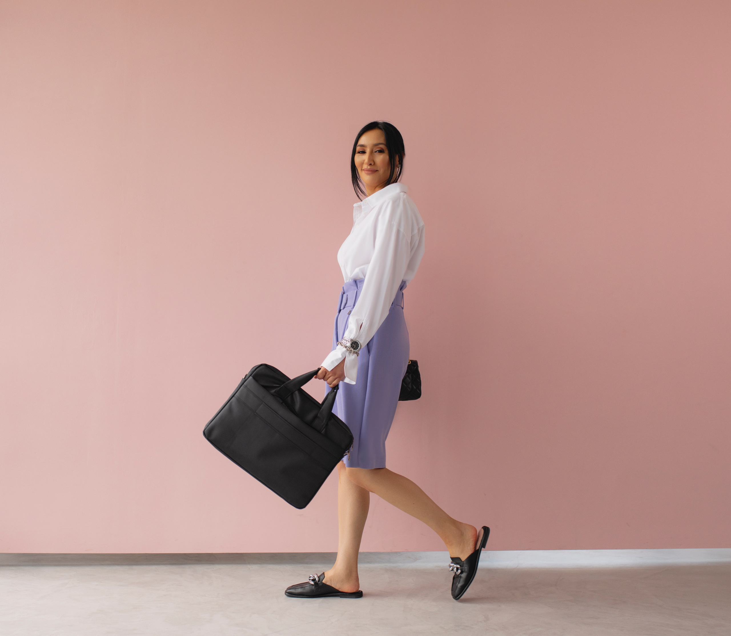 Мадина. Финансы. Валерия Вартанова. Фотограф