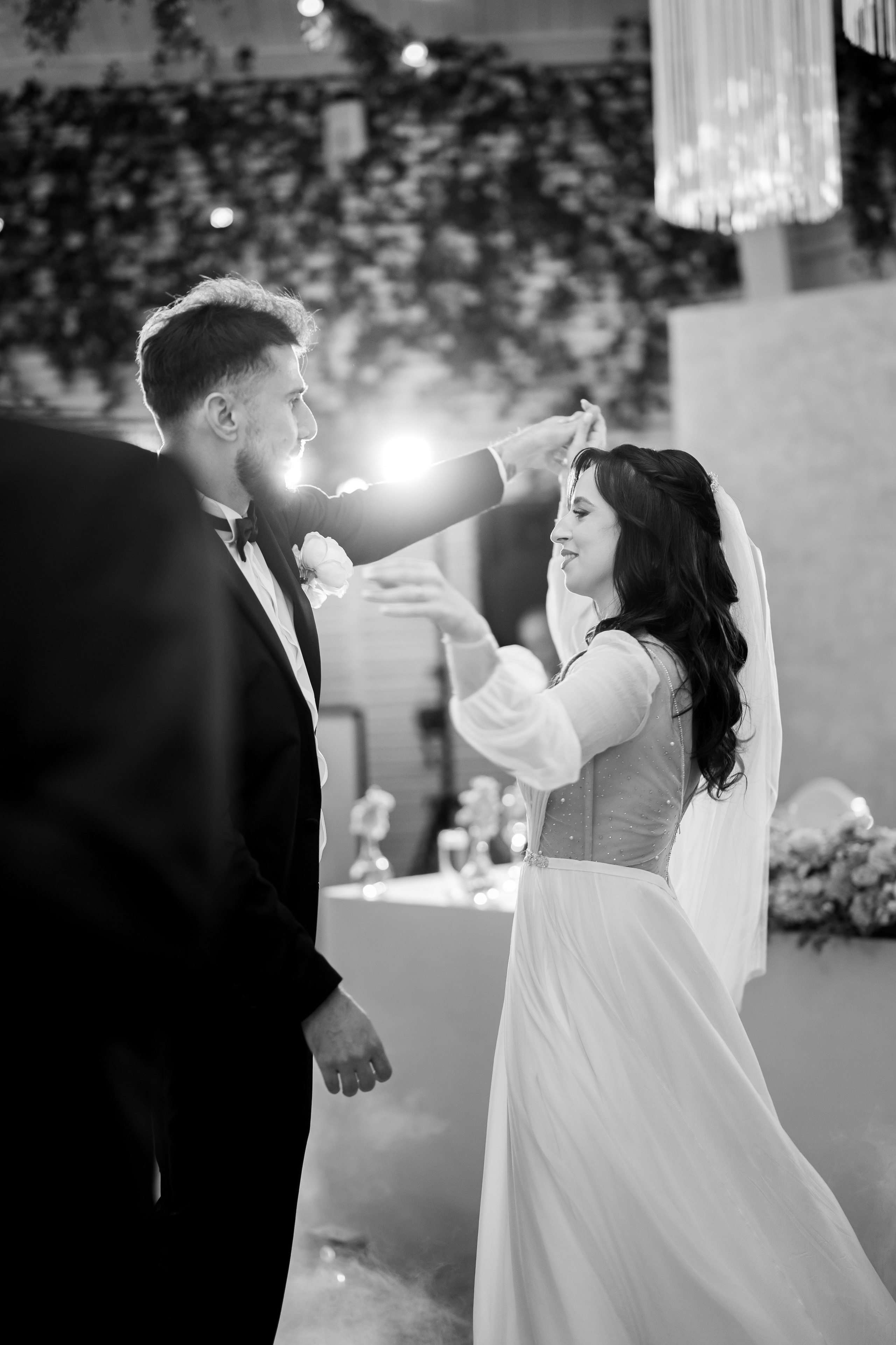 PARTY. Gabriel Florea — Fotograf nuntă București