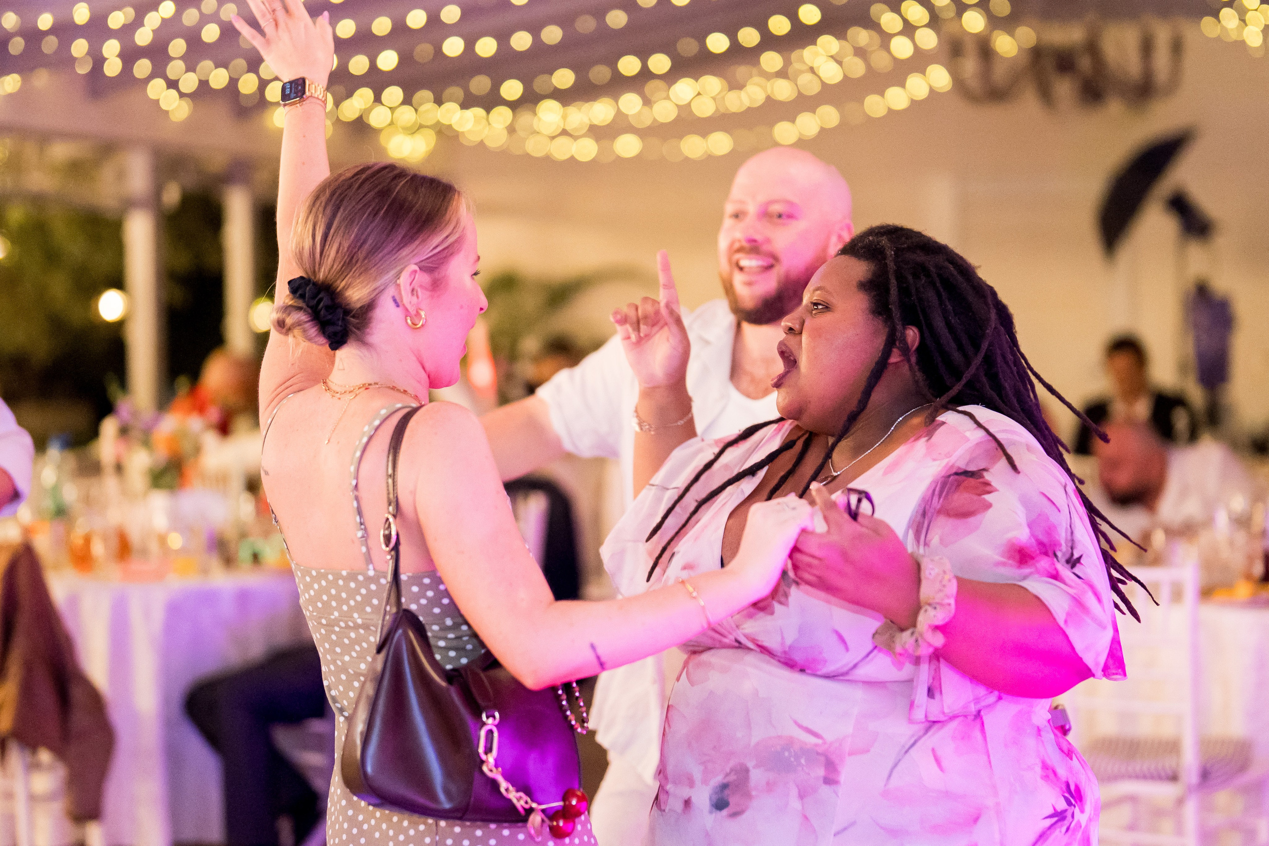 PARTY. Gabriel Florea — Fotograf nuntă București