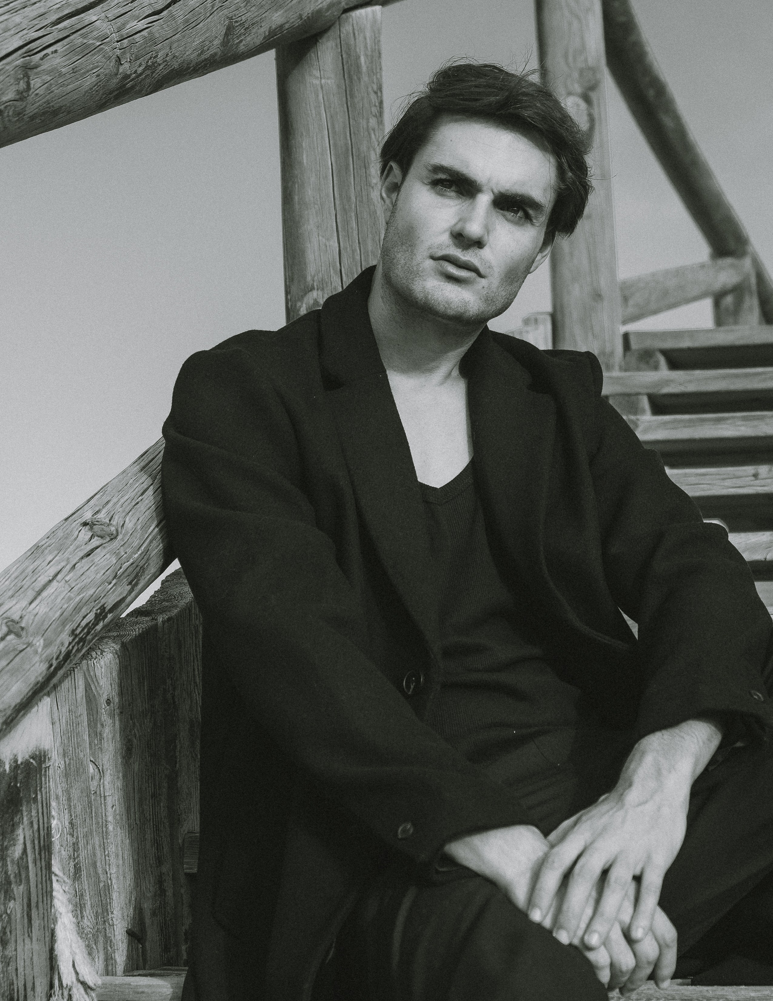 Фотосессия для актера Jaime Medina в дюнах — фотограф Андрей Луковников, Испания (Гуардамар, Аликанте, Торревьеха)