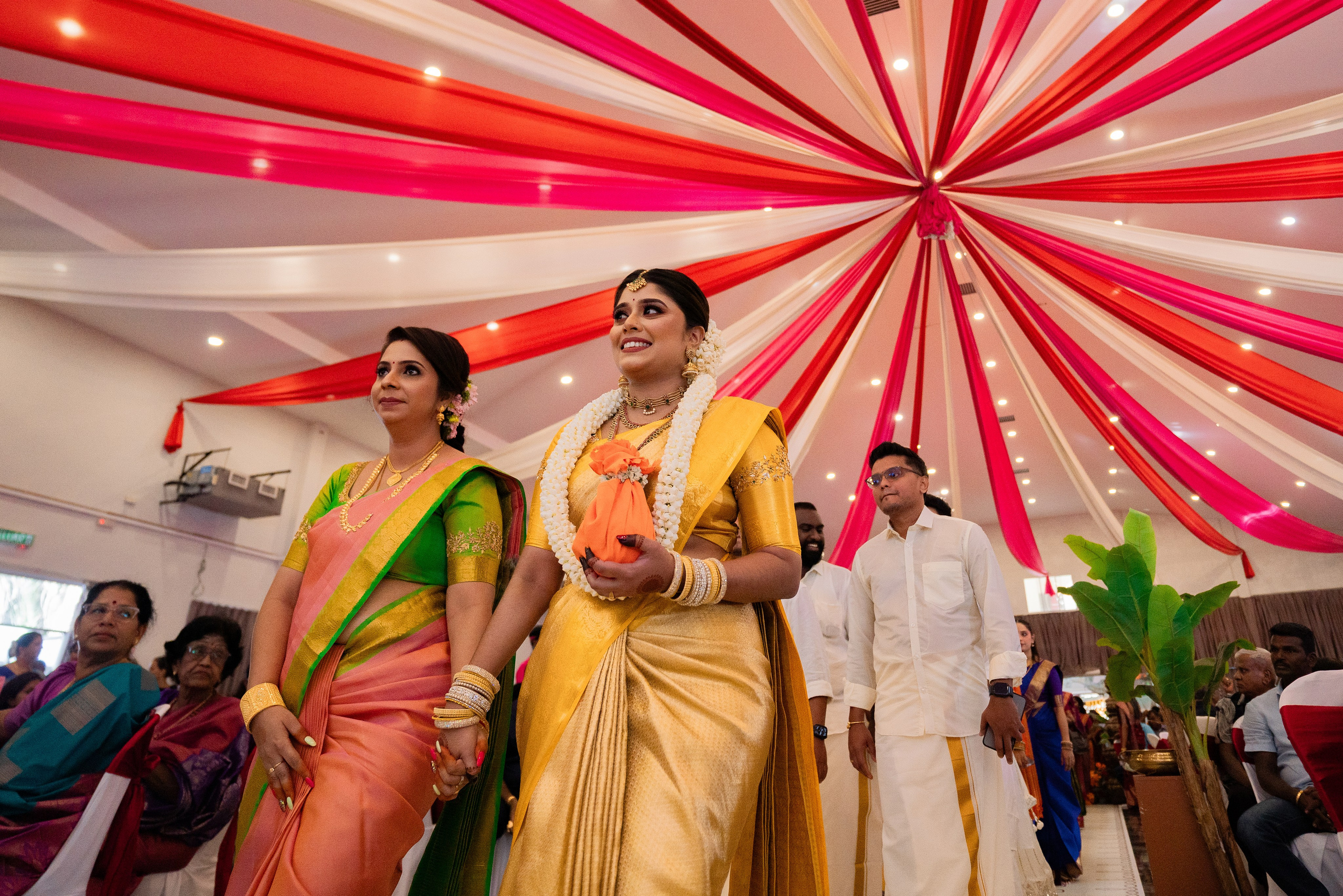 GAURI & SIVA. Wedding photographer Avira Stories