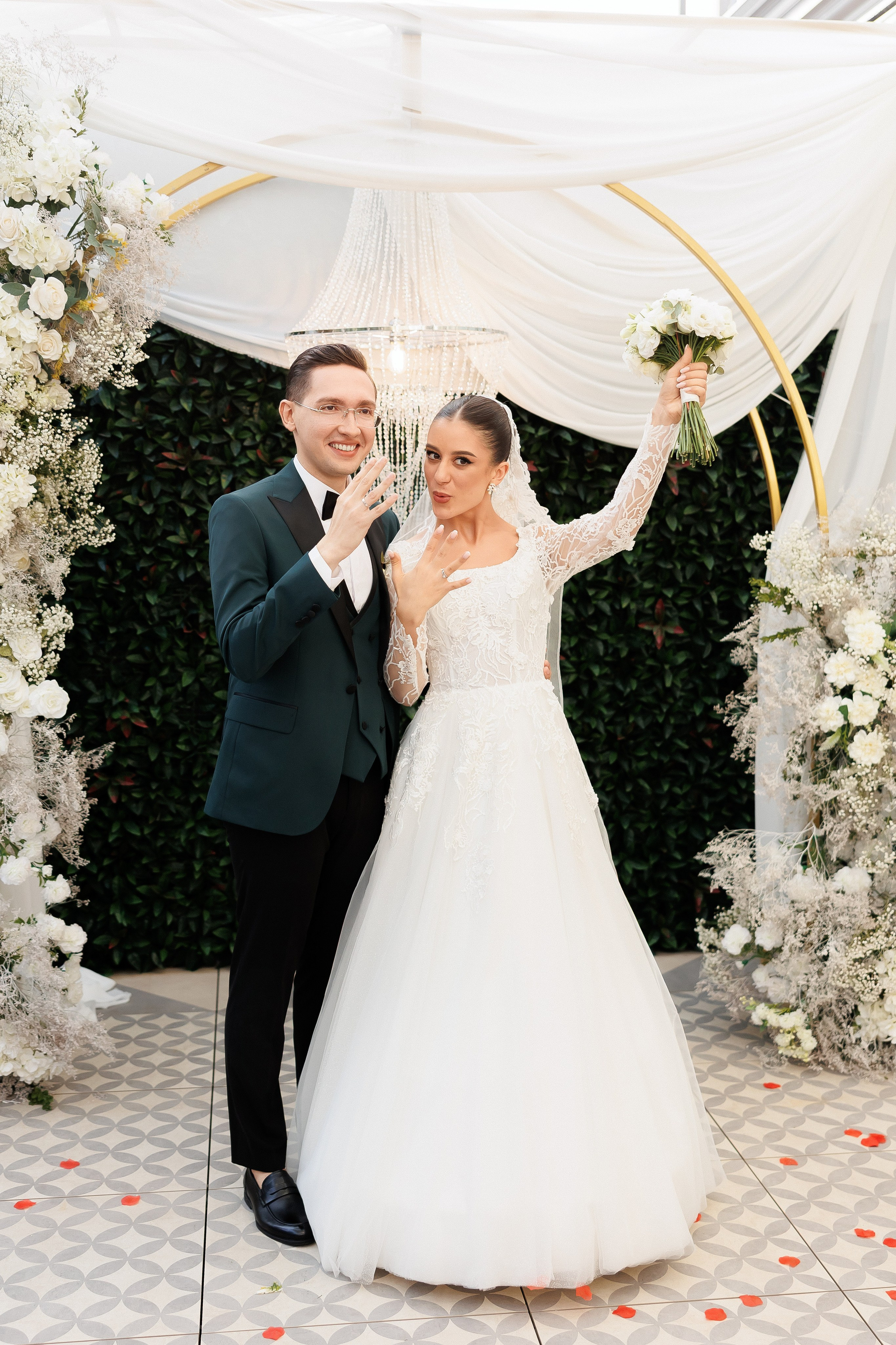 Serghei & Erica — Queen Residence. Servicii Foto și Video 067188353