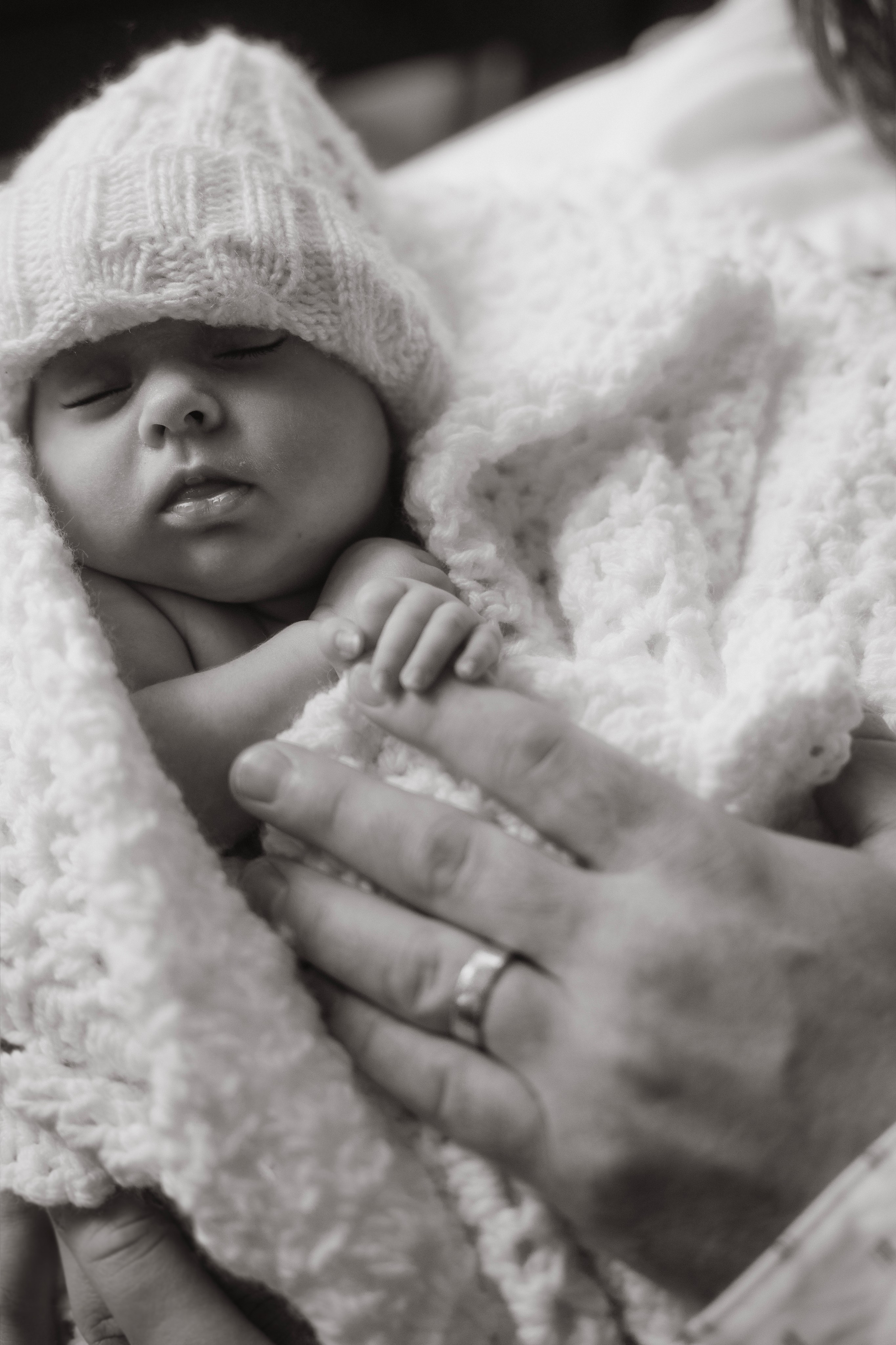 VICTORIA & VALENTINA