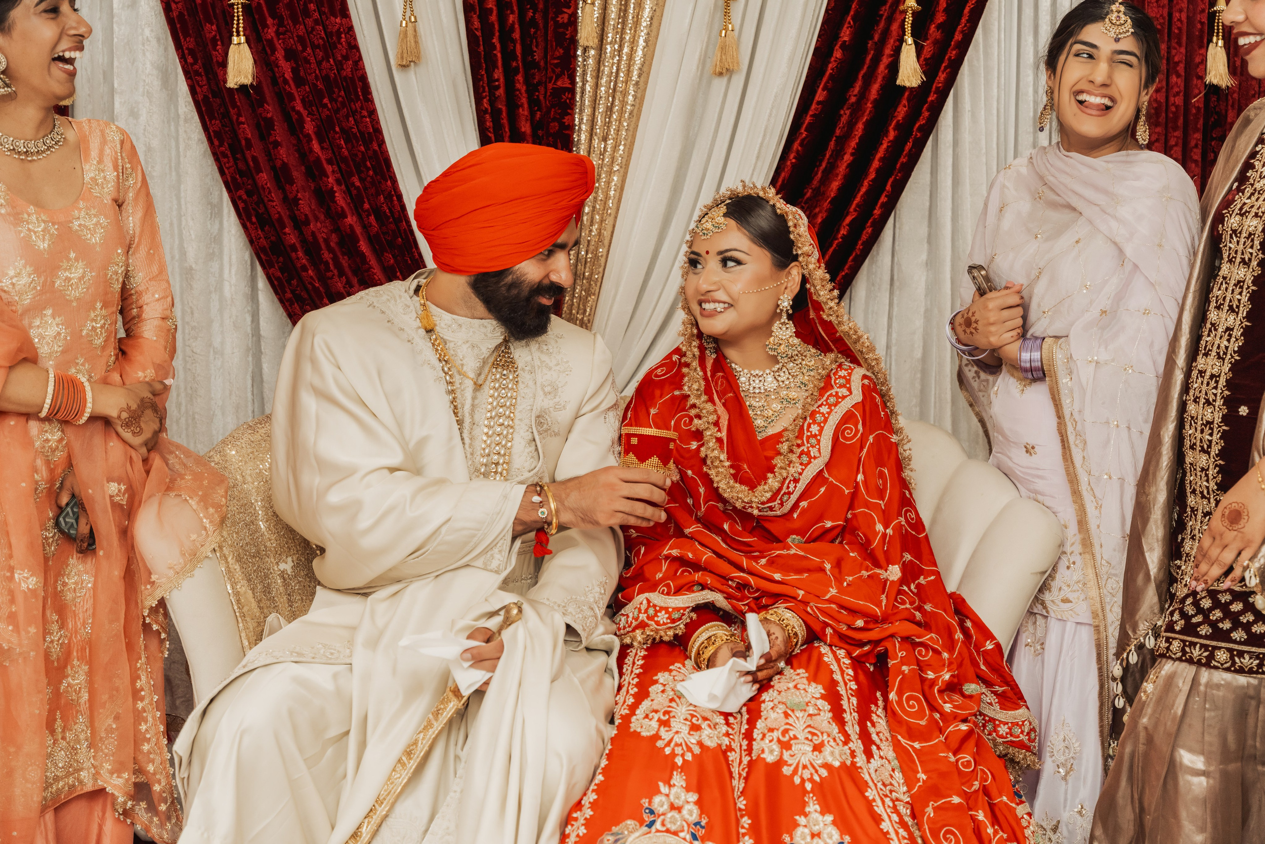 Gagan & Jasmeen. Wedding Photographer & Cinematographer studios