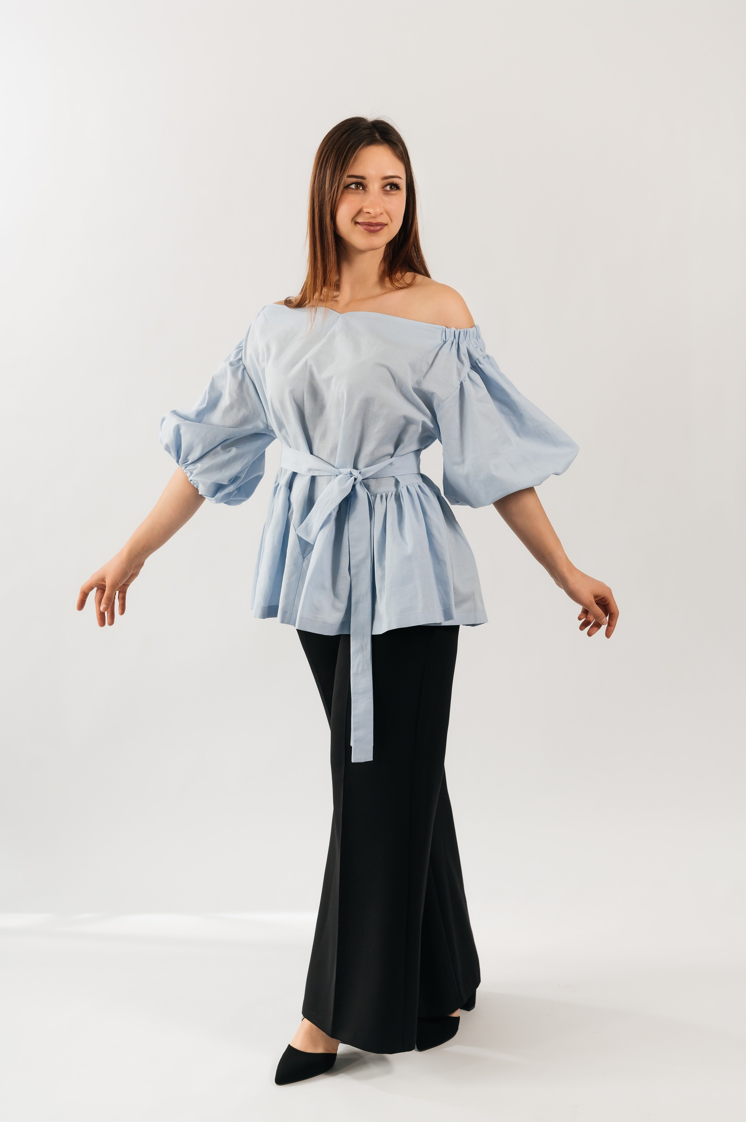 Bluză cu mâneci bufante. Designer vestimentar: elaborarea, proiectarea și confectionare…