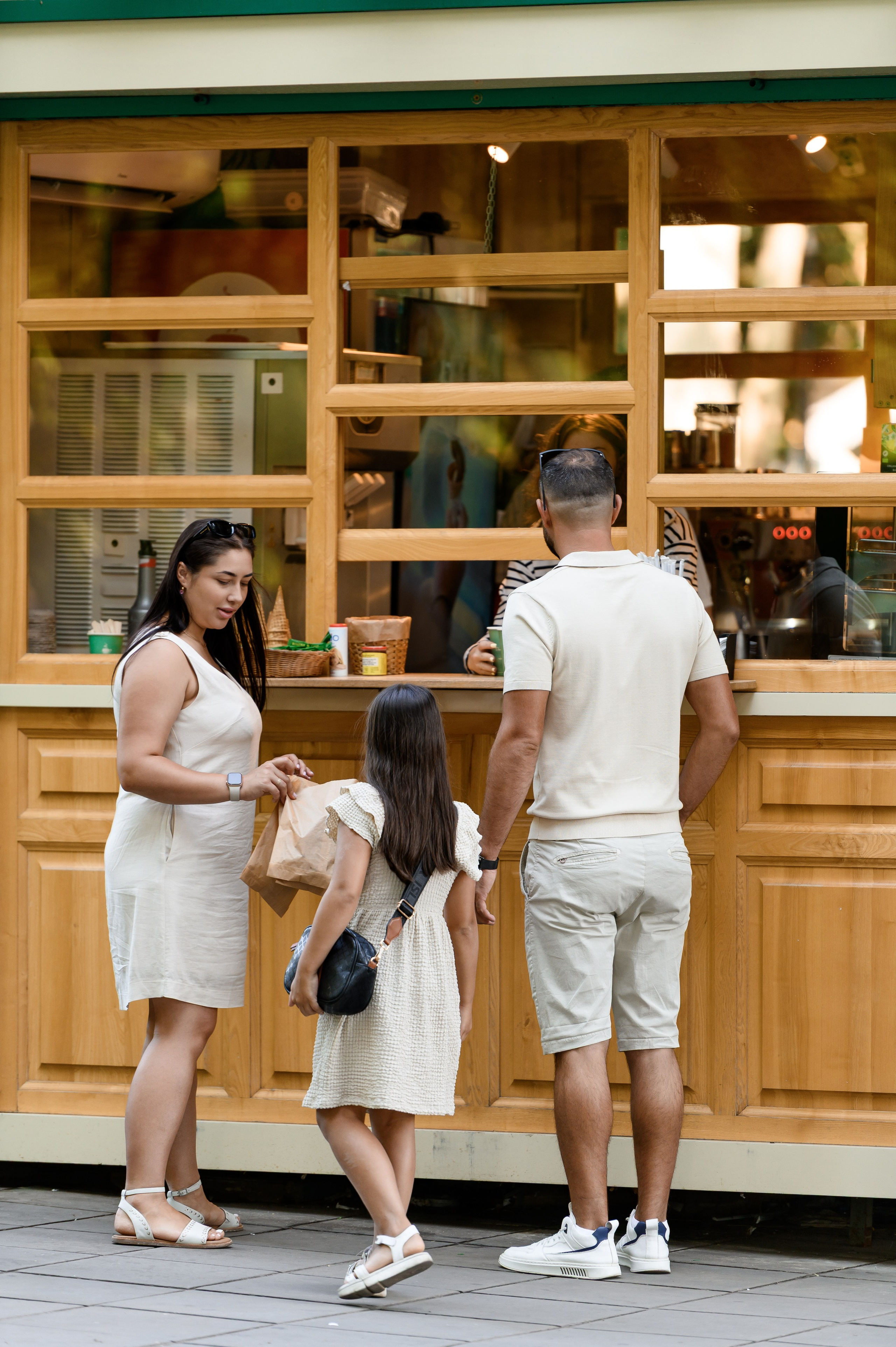 Family Chris & Ivan, Victoria. Wedding photographer from Moldova Alexey Chipchiu