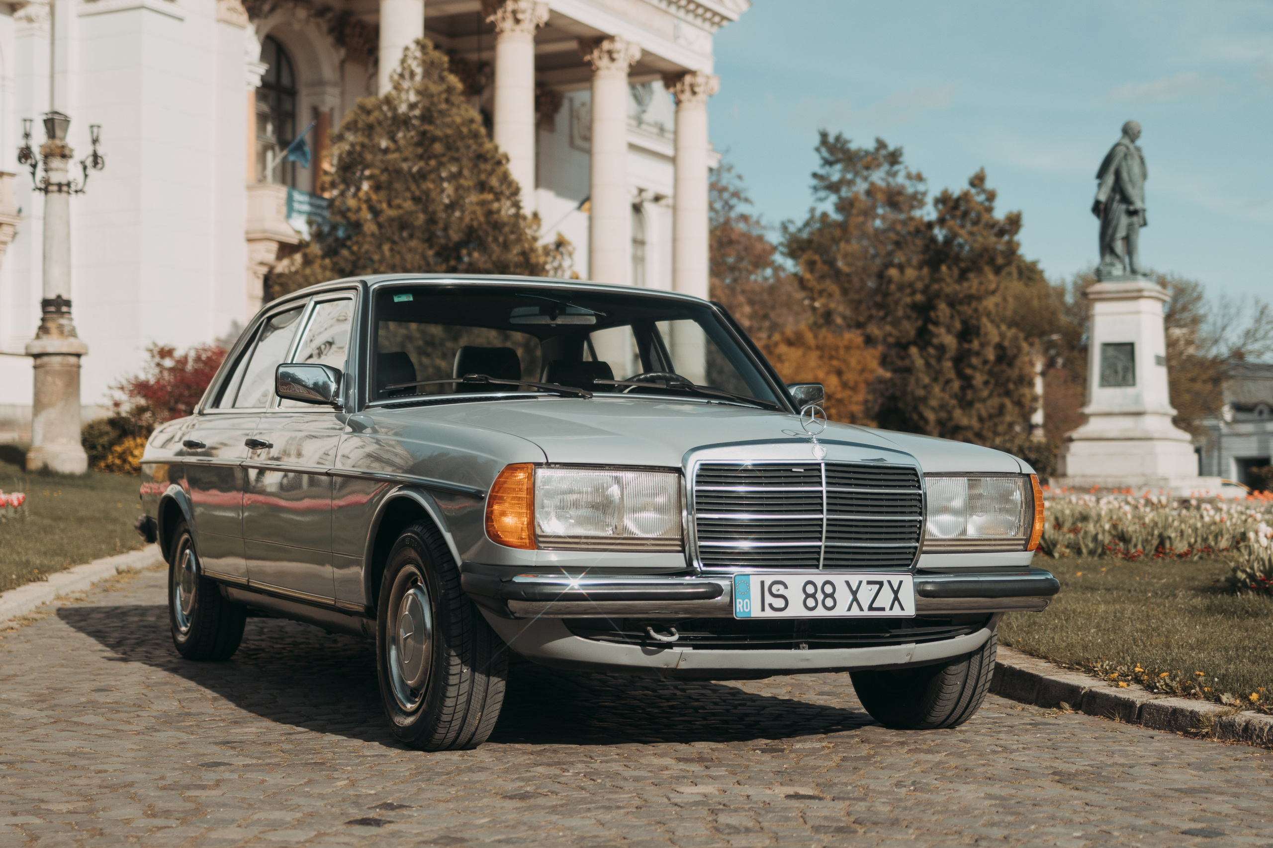 Cars and roads. Fotograf Videograf Evenimente Iași - Storytelling, Business, Albume Absolvire