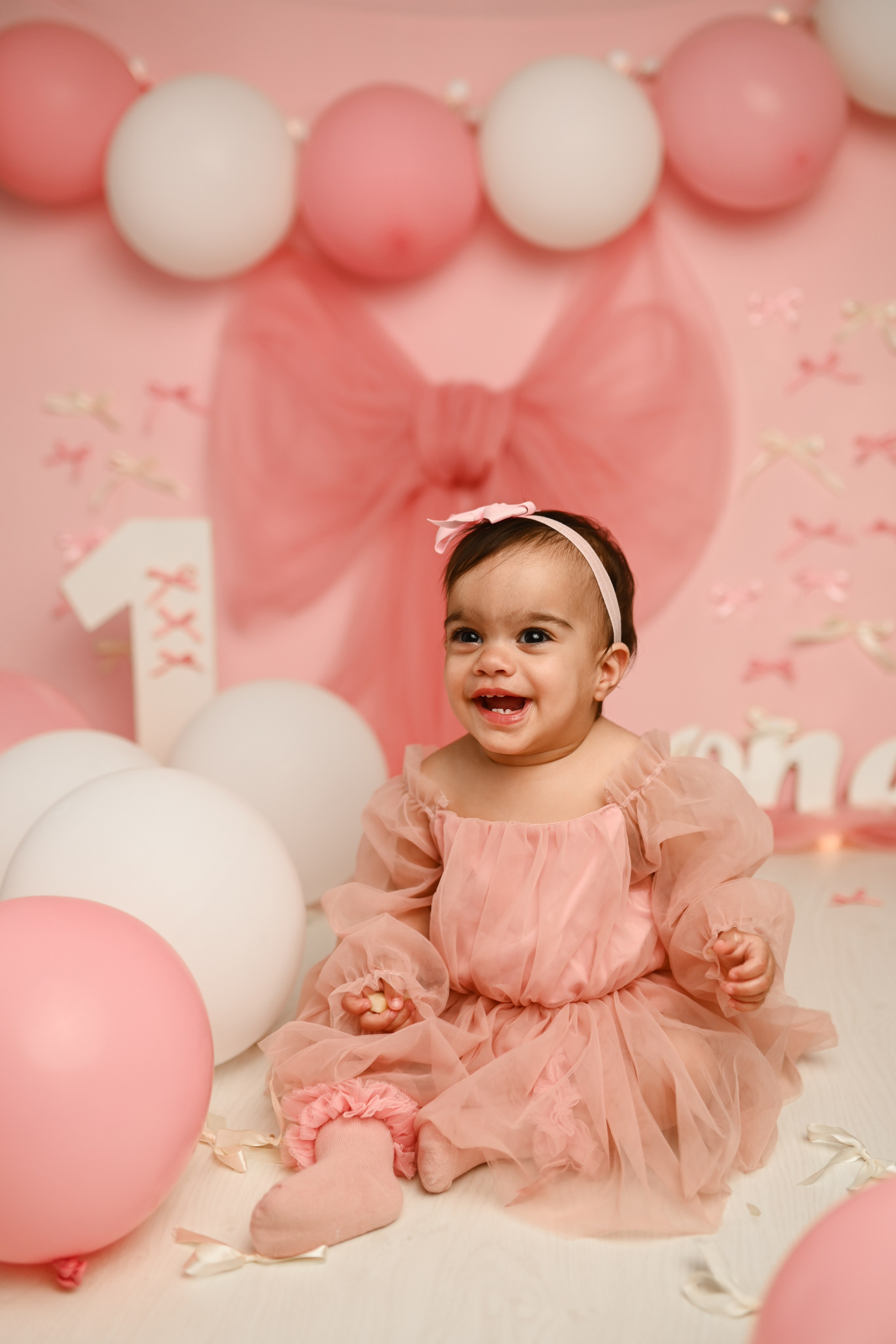 Cake Smash Photoshoot. WELCOME