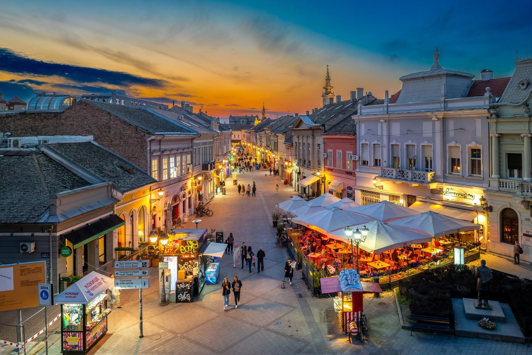 Novi Sad, tri prazna mesta pa svi ostali gradovi.❤️. Aleksandar Milutinović fotograf iz Srbije, Novog Sada