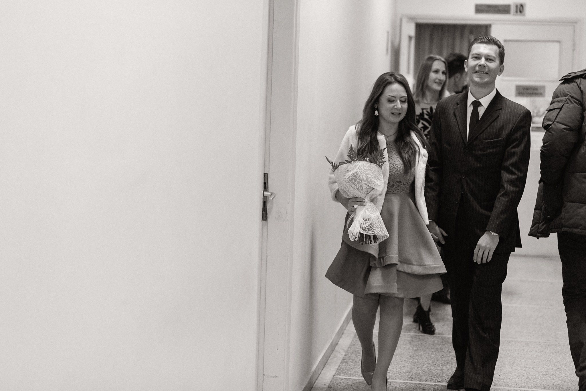 Ronalds & Svetlana, Crete. Denny Savon — Photographer in Santorini | Weddings, Love Stories & Flying Dress