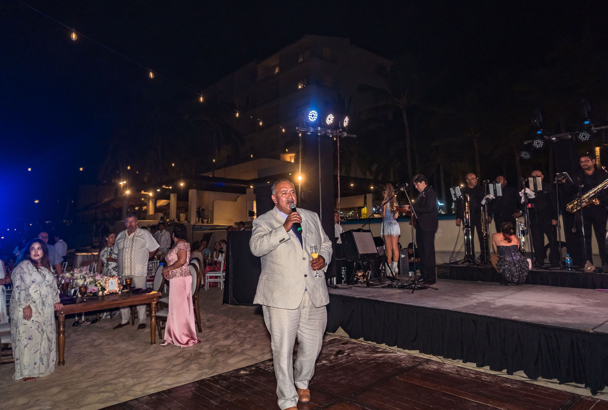 Lupita y Abel / Puerto Vallarta. Wedding and family photographer in Mexico City