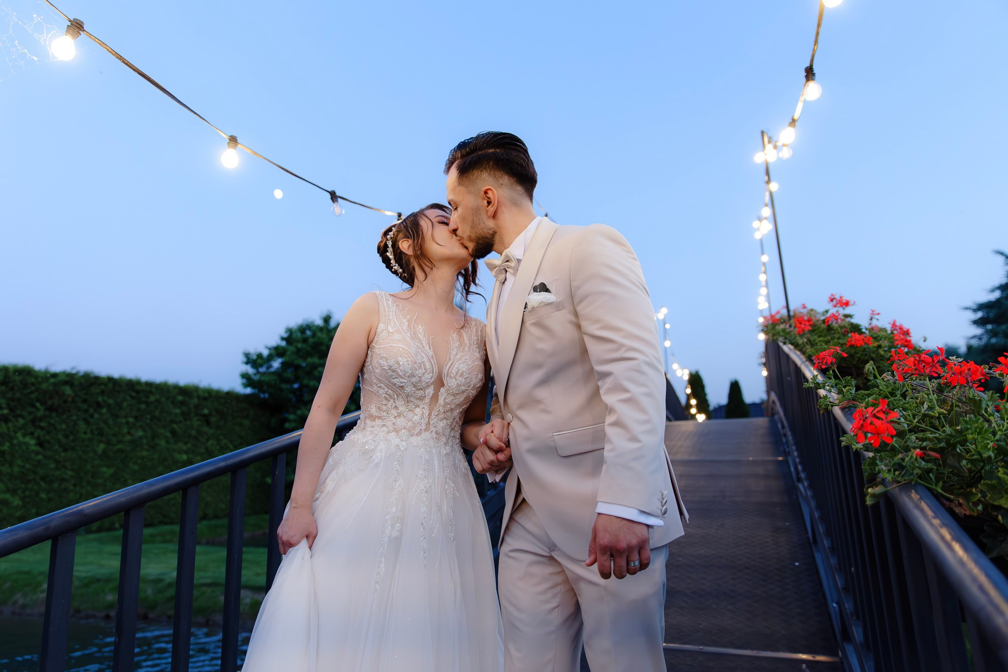 Ioana & Ionuț | Nuntă de poveste la Păstrăvăria Poiana din Mălini județul Suceava. Servicii foto-video profesionale, pentru momente de neuitat