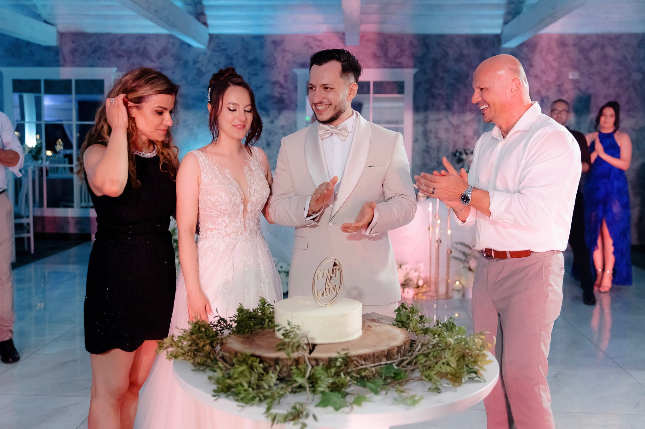 Ioana & Ionuț | Nuntă de poveste la Păstrăvăria Poiana din Mălini județul Suceava. Servicii foto-video profesionale, pentru momente de neuitat