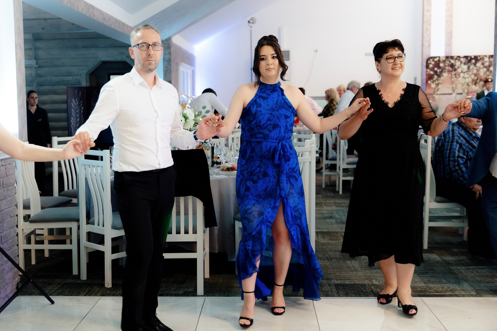 Ioana & Ionuț | Nuntă de poveste la Păstrăvăria Poiana din Mălini județul Suceava. Servicii foto-video profesionale, pentru momente de neuitat