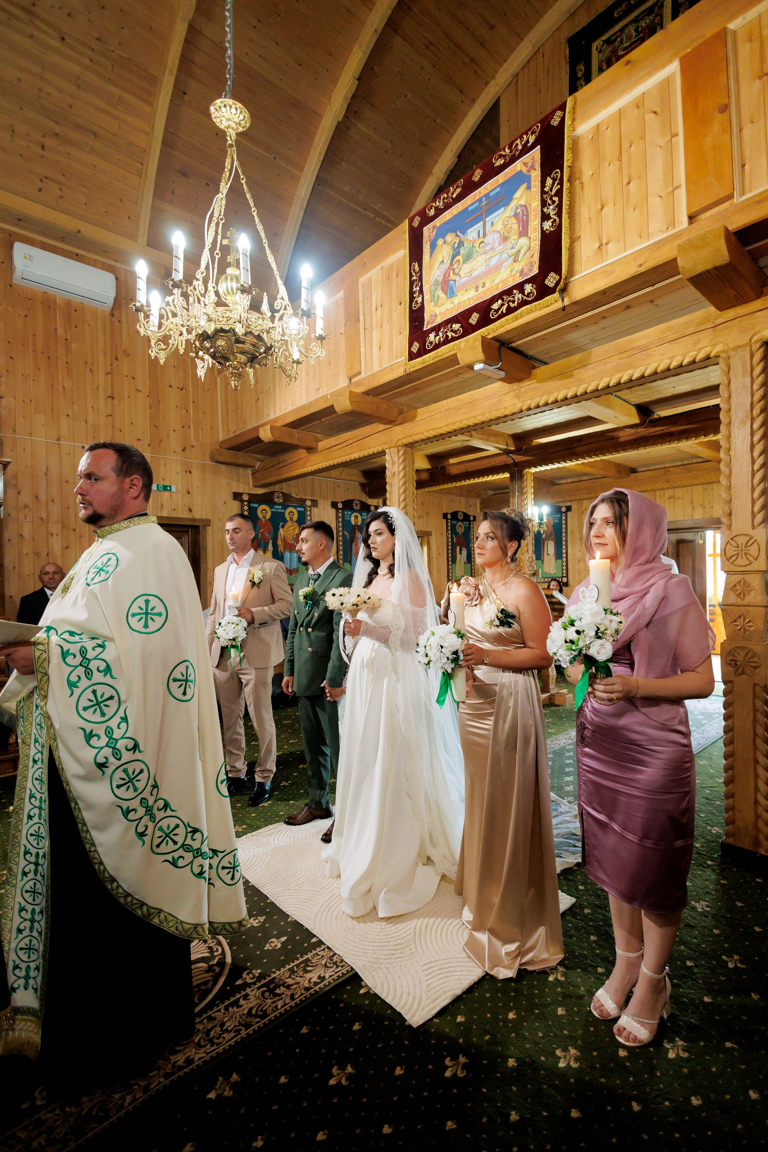 Nunta Nicoleta & Răzvan | Fotografie & Videografie Profesională. Servicii foto-video profesionale, pentru momente de neuitat