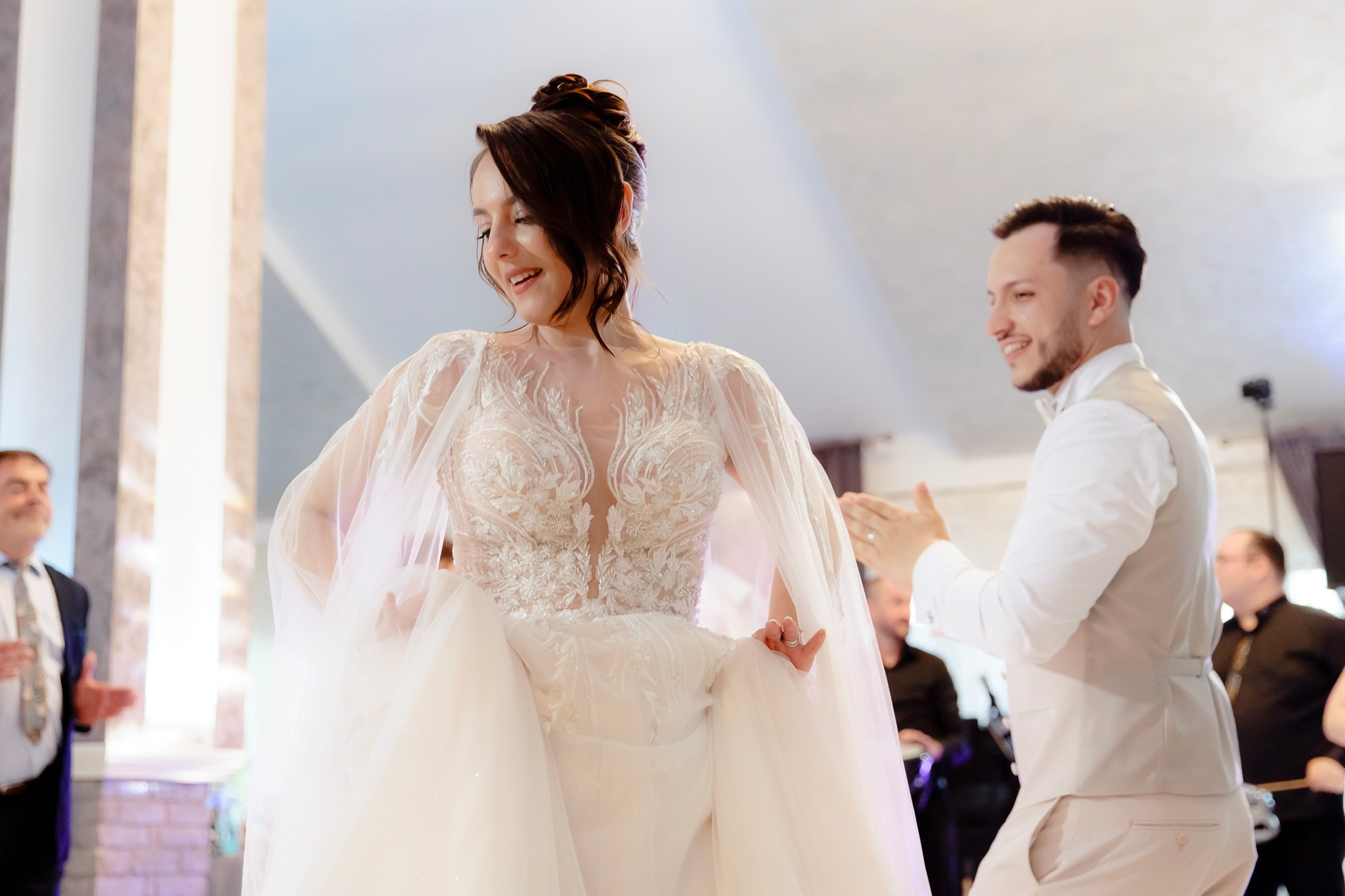 Ioana & Ionuț | Nuntă de poveste la Păstrăvăria Poiana din Mălini județul Suceava. Servicii foto-video profesionale, pentru momente de neuitat