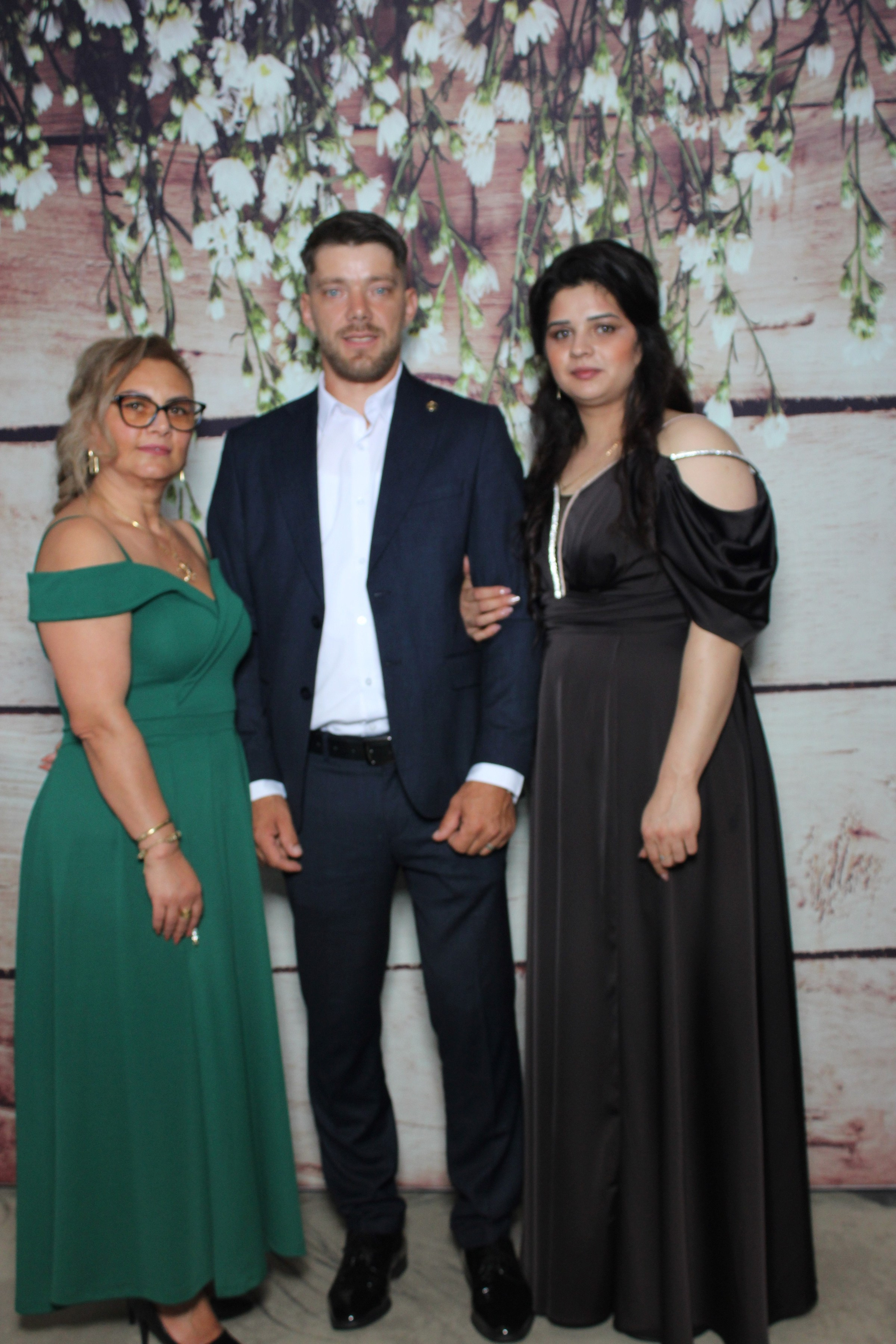 Nunta Denisa & Daniel – Zâmbete și distracție cu Oglinda Amintirilor Suceava