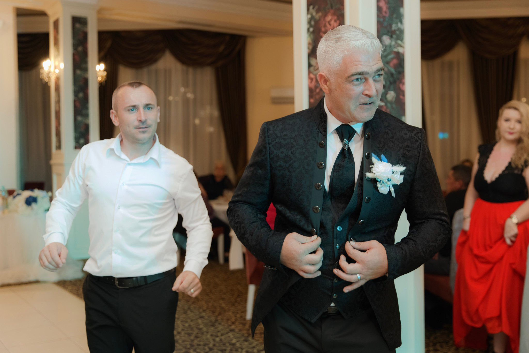 Mihai & Oana. Servicii foto-video profesionale, pentru momente de neuitat