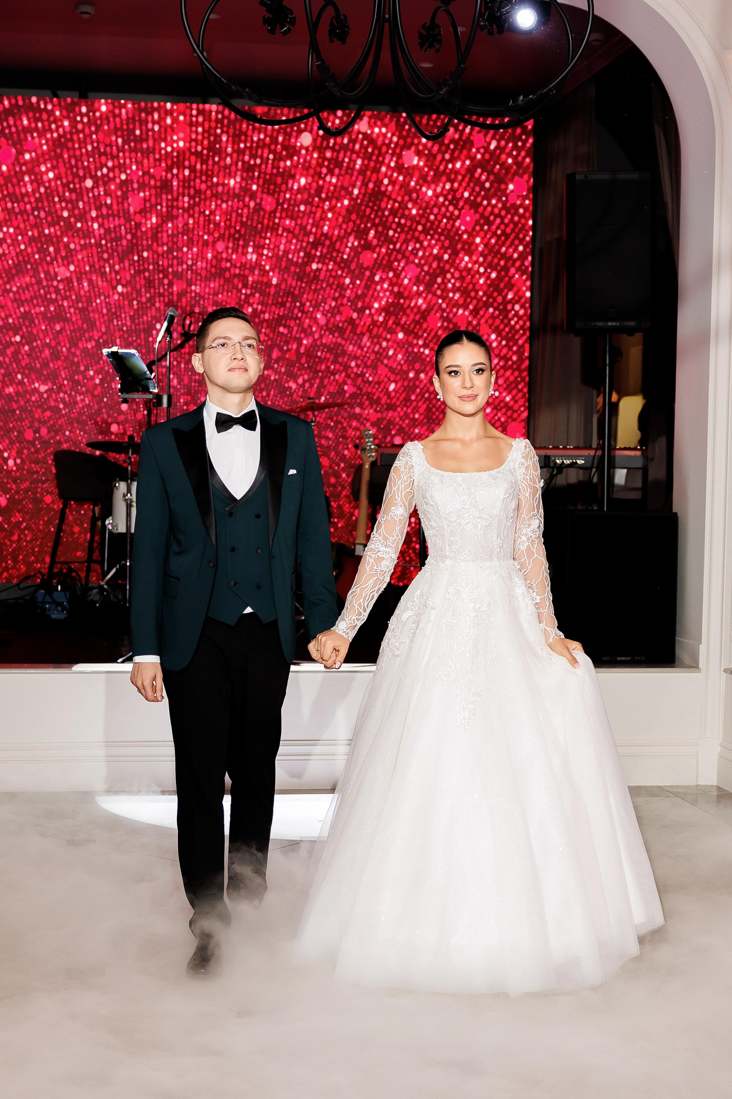 Serghei & Erica — Queen Residence. Servicii Foto și Video 067188353