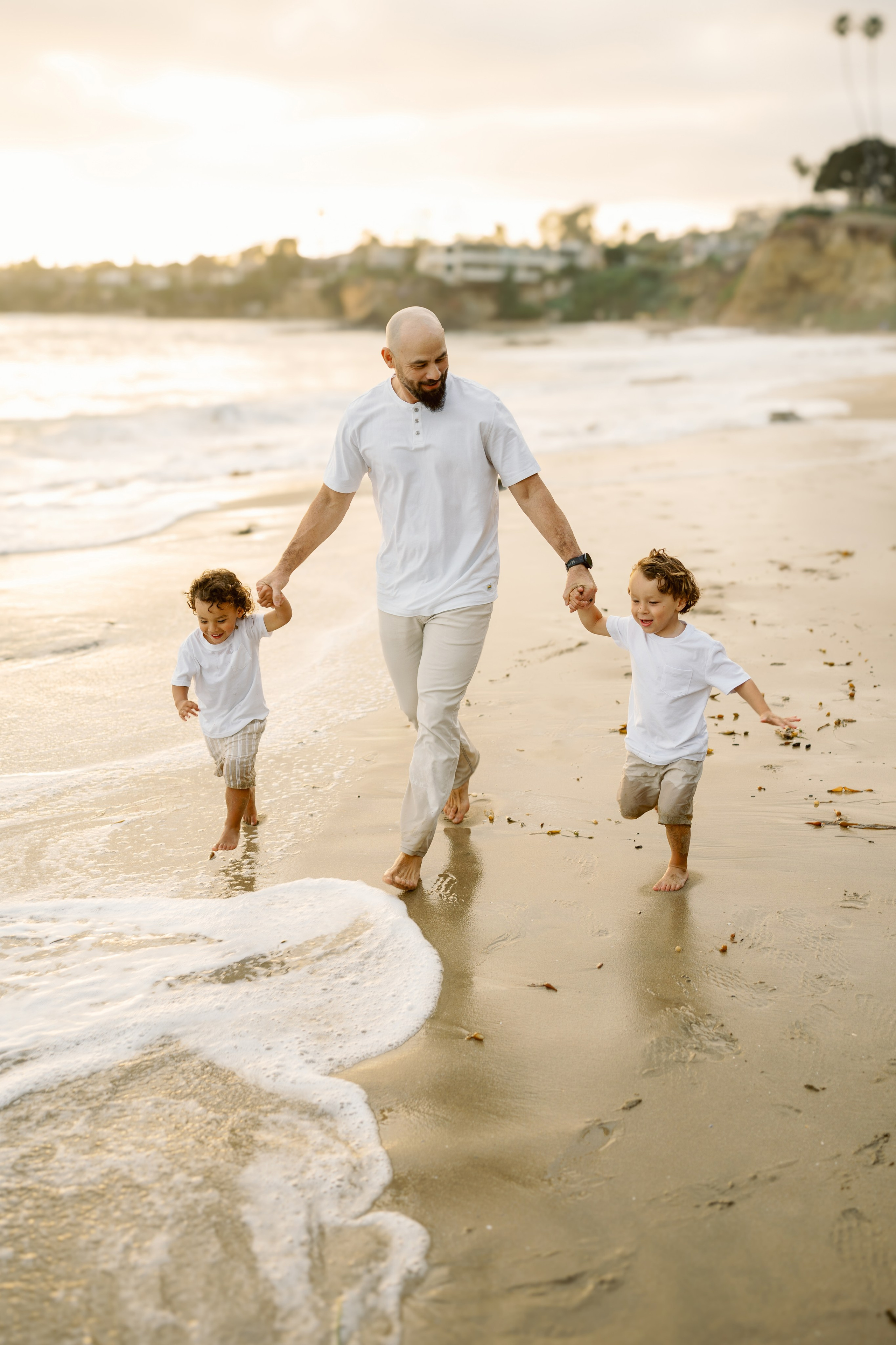 Maternity Photoshoot at Laguna Beach. Wedding Photography & Videography Team in California, Los Angeles, San Francisco, San Diego and Travel