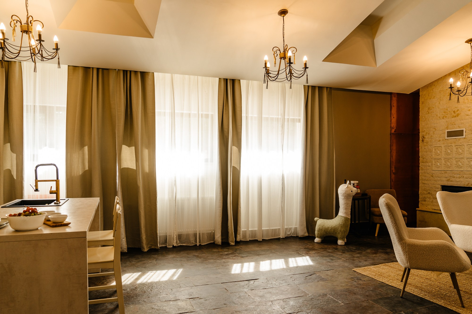 Fotografie Imobiliară Profesională | Birouri & Spații. Fotograf Corporate Business