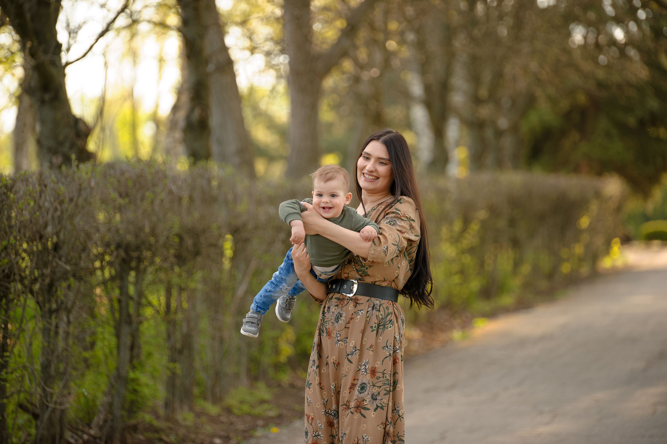 Весенняя Фотосессия Илюши в Тюльпанах. Семейный фотограф в Кишинёве THOMAS SHTIFT