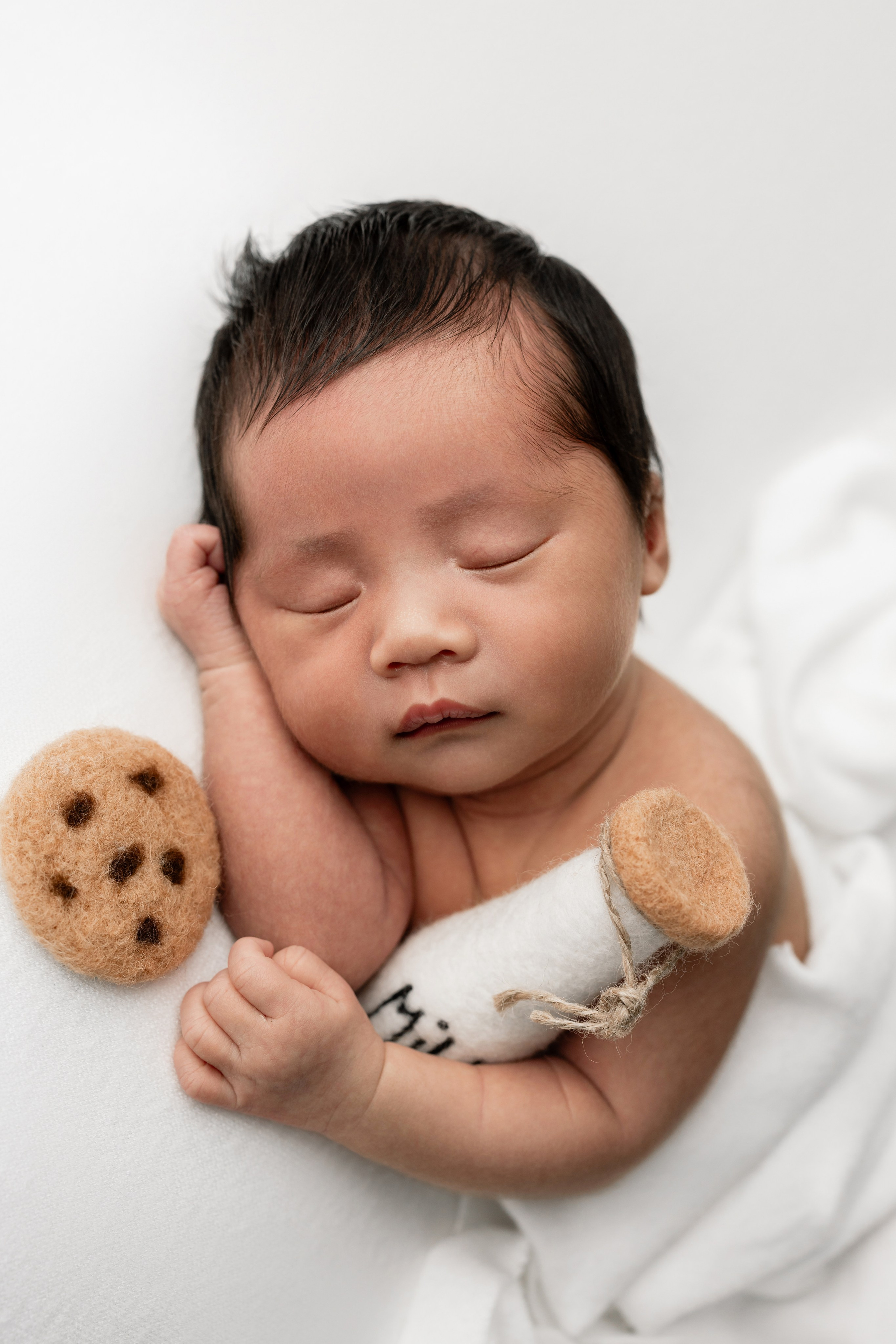 5–20 Days Newborn Photography in Toronto. Iana Banana | Toronto Maternity, Newborn & Family Photographer