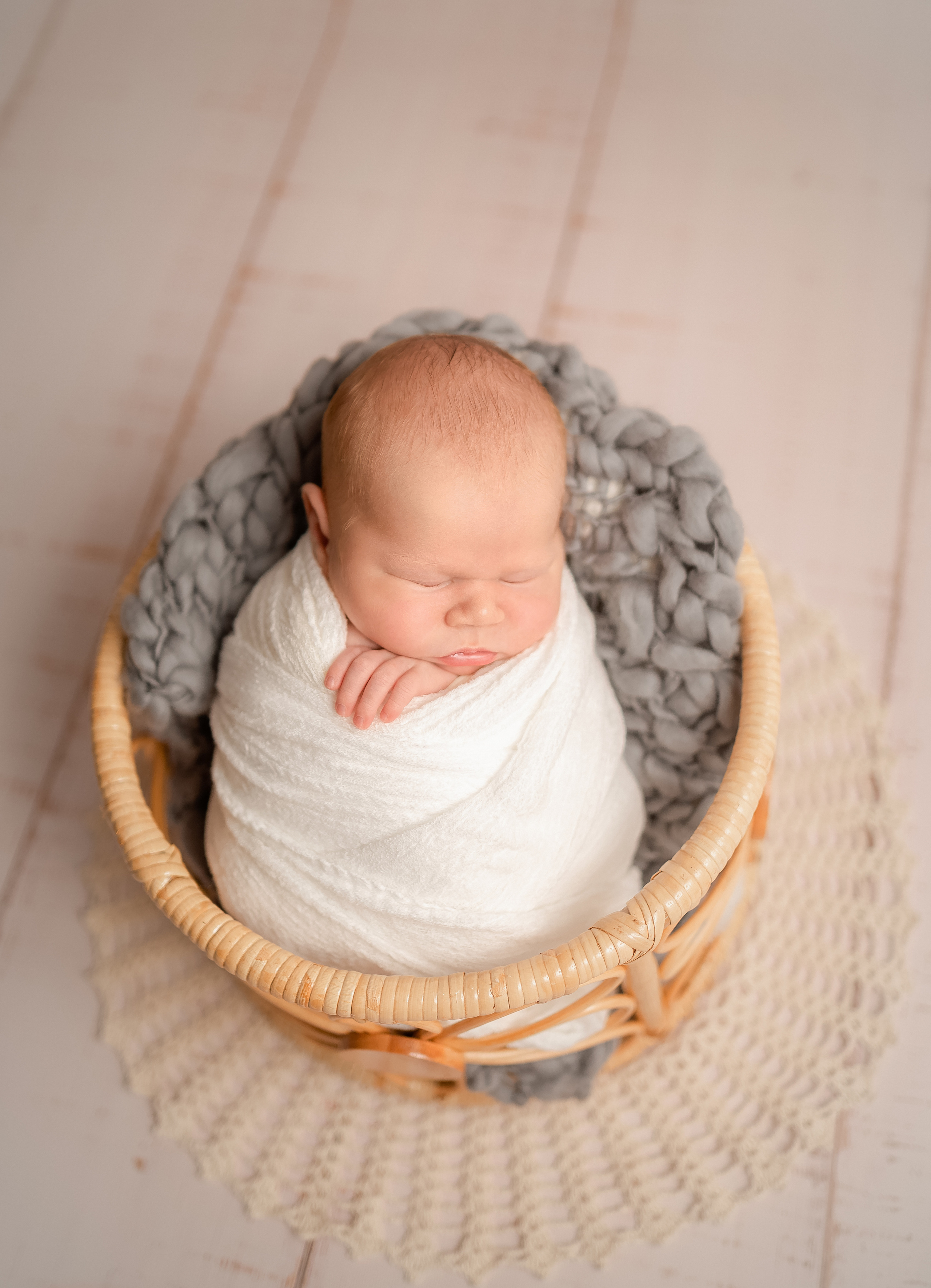 Neugeborene. Neugeborenen, Kinder, Familie Fotografin Oberhausen NRW Marina Lykov