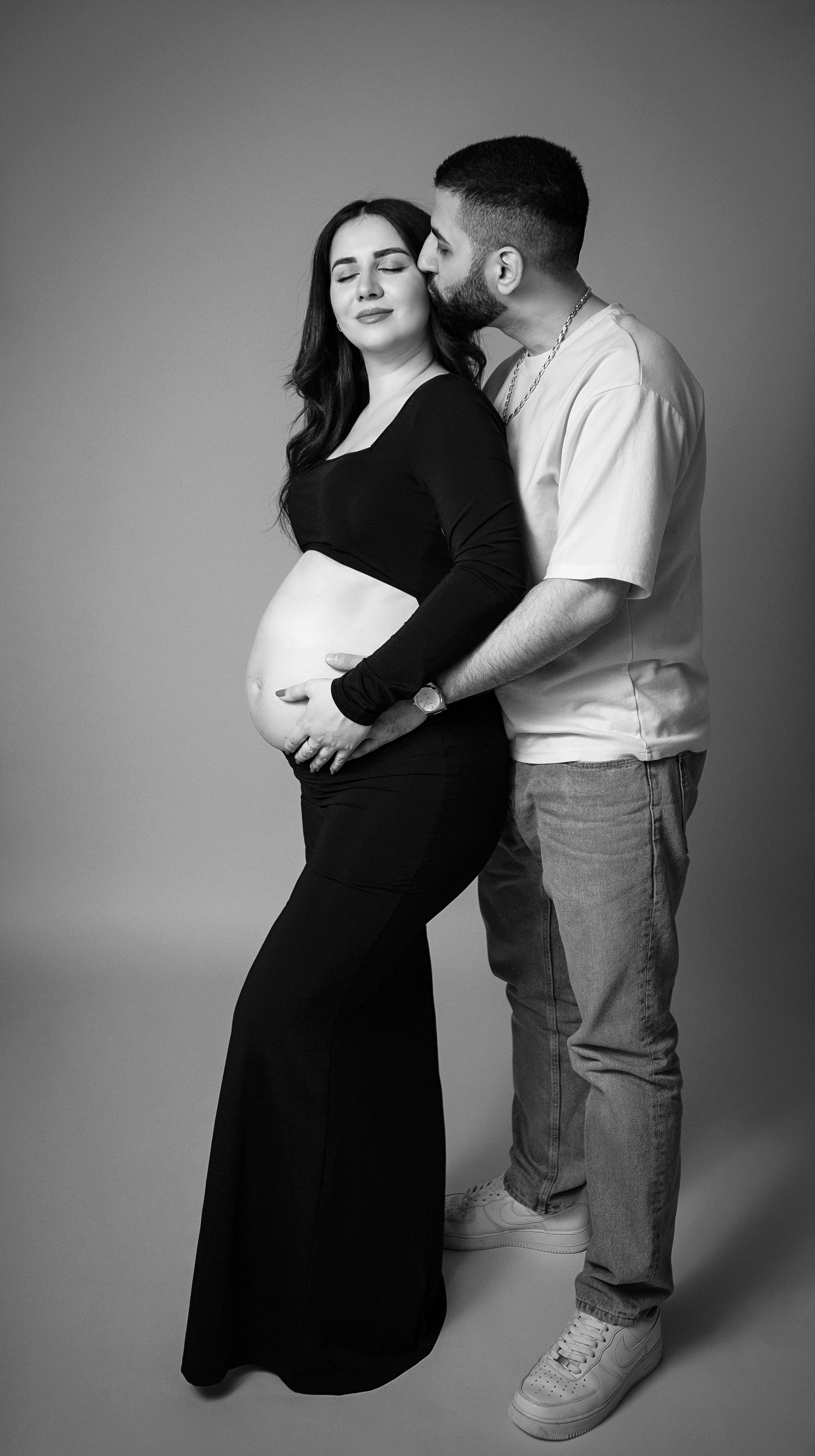 Babybauch. Neugeborenen, Kinder, Familie Fotografin Oberhausen NRW Marina Lykov