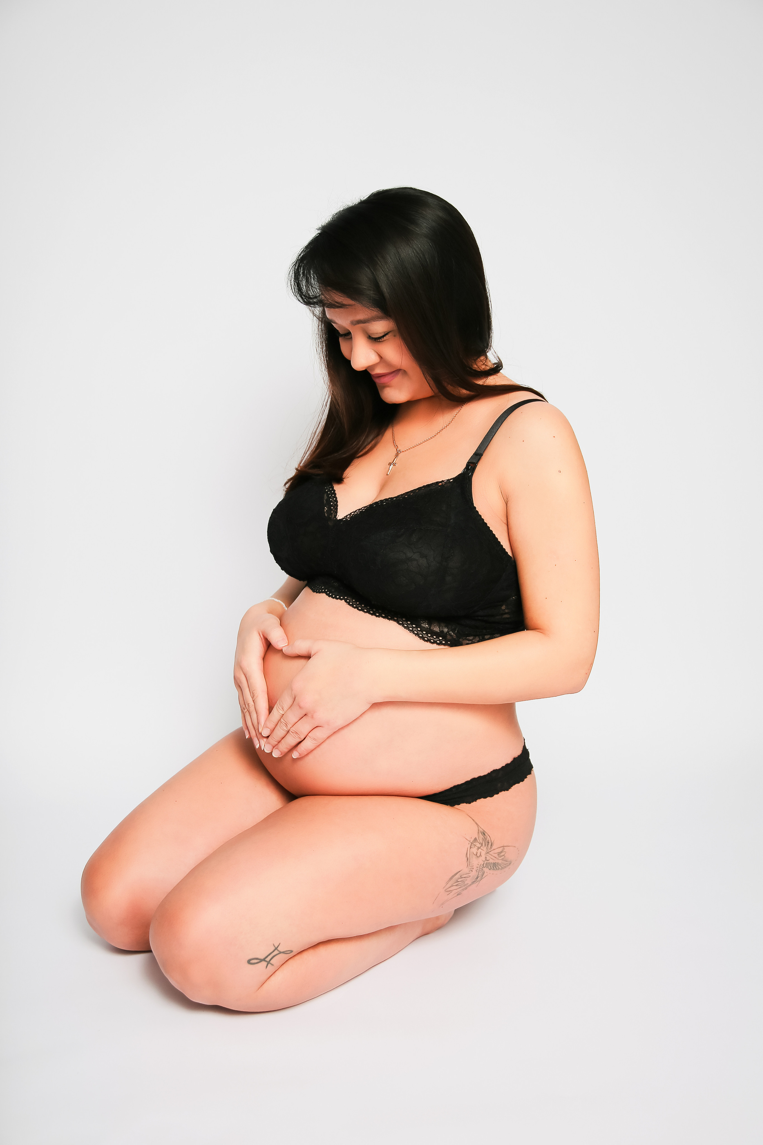 Babybauch. Neugeborenen, Kinder, Familie Fotografin Oberhausen NRW Marina Lykov