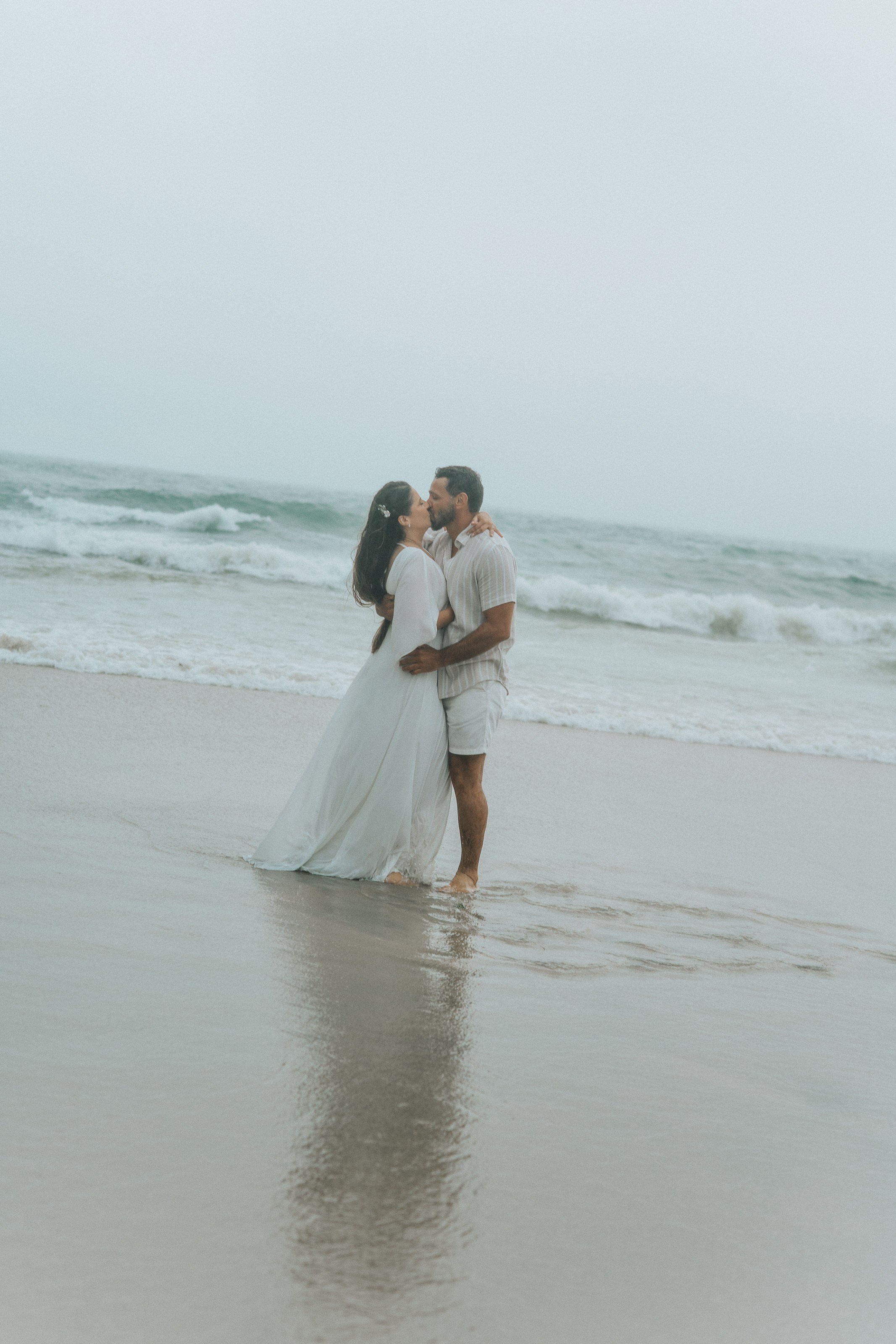 Pré Wedding — Bianca e Maik (Praia Maresias). Fotógrafo de casamento e Filmmaker de casamento