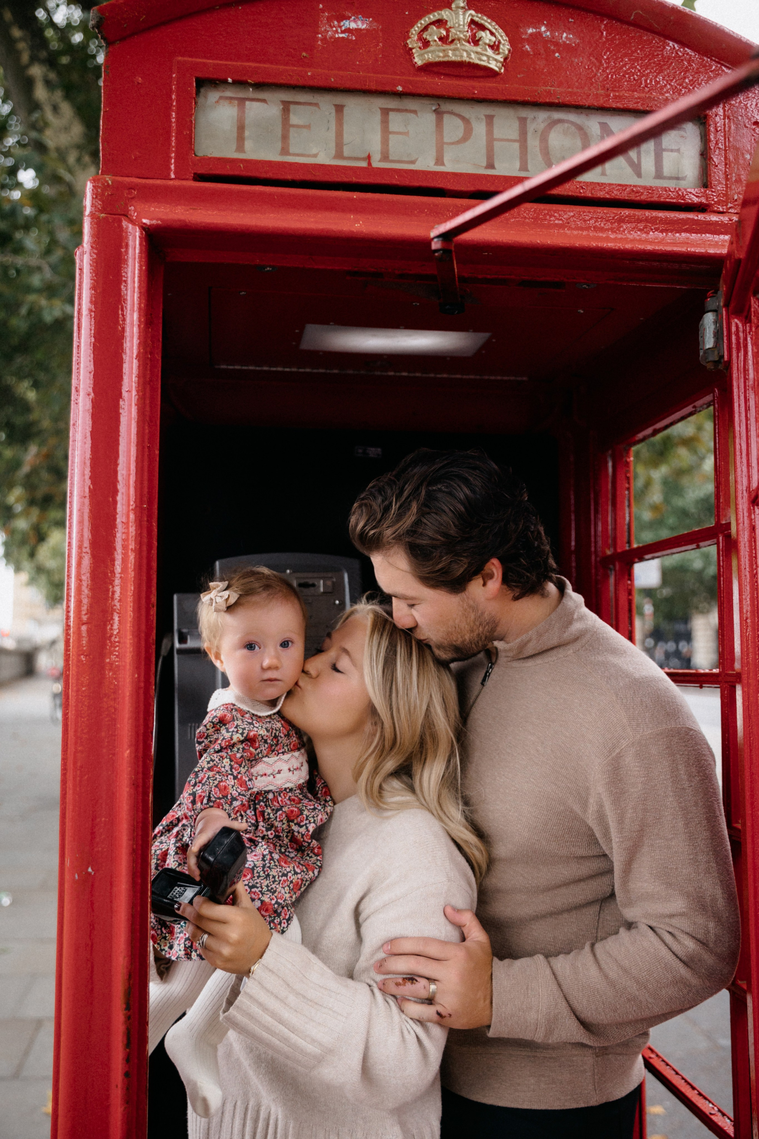 Family Photoshoot at Westminster. LondonPhotoStory — Vacation Photographer in London